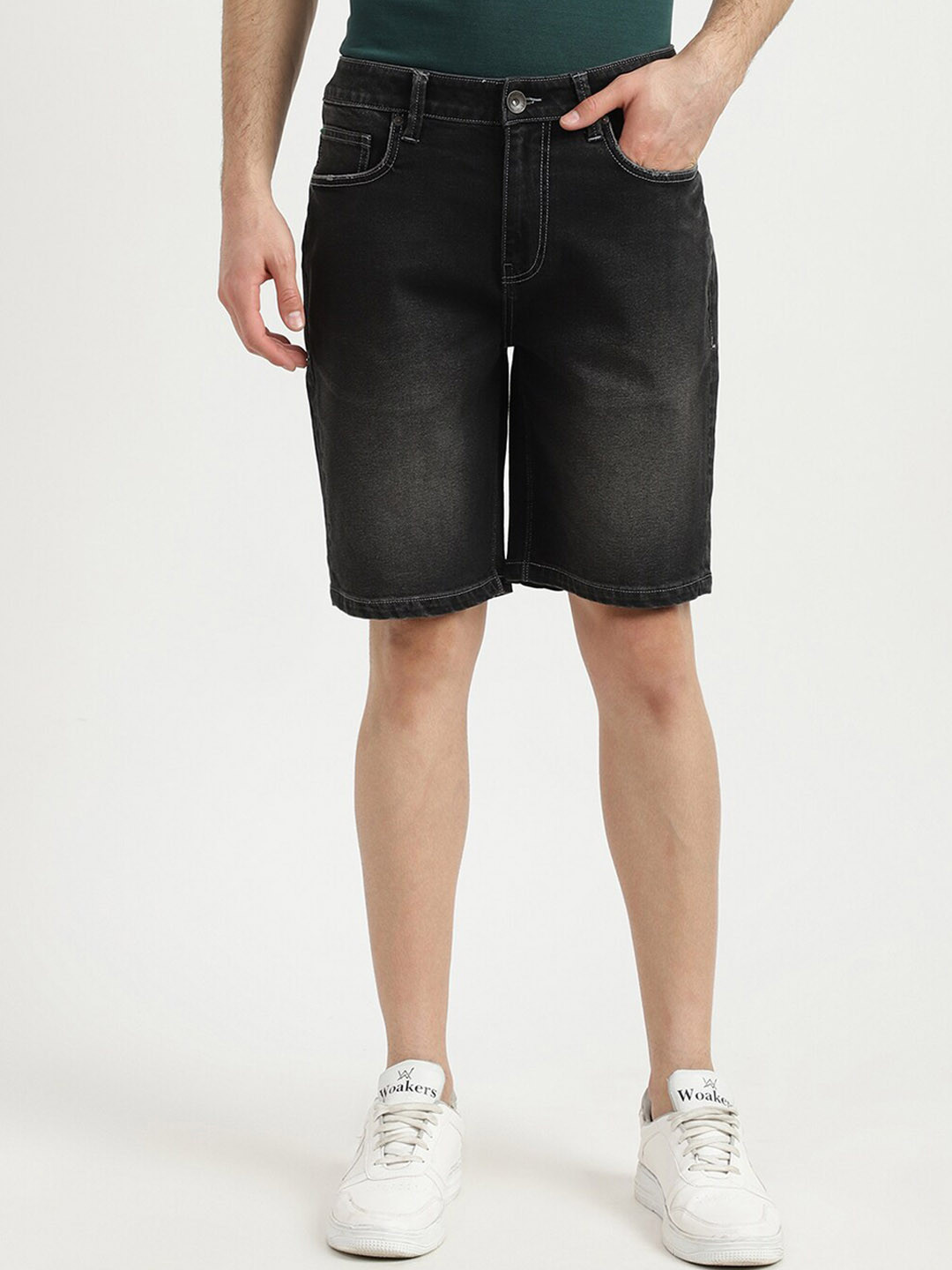 

United Colors of Benetton Men Grey Washed Washed Slim Fit Denim Shorts
