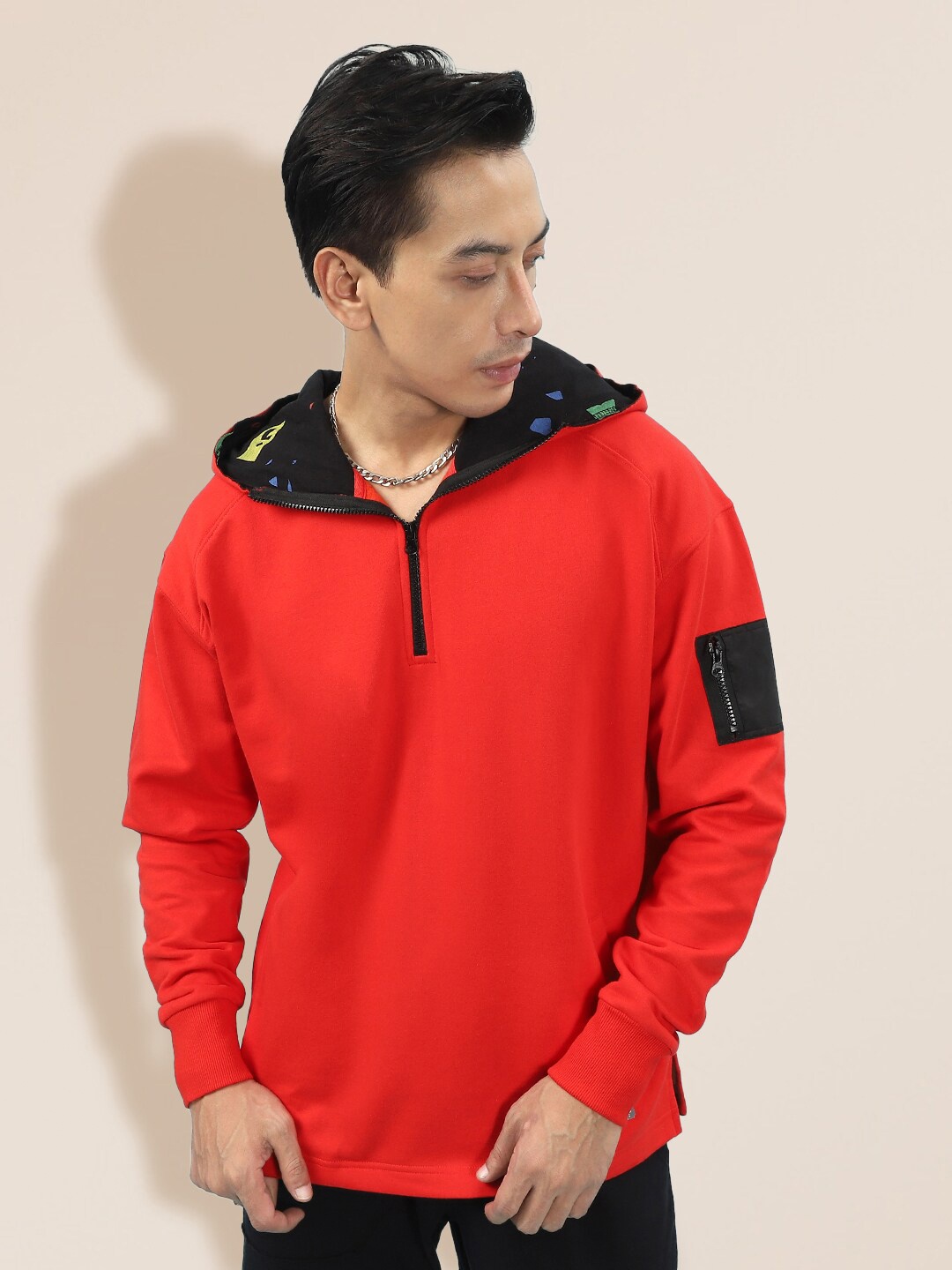 

KRA Men Red Hooded Sweatshirt