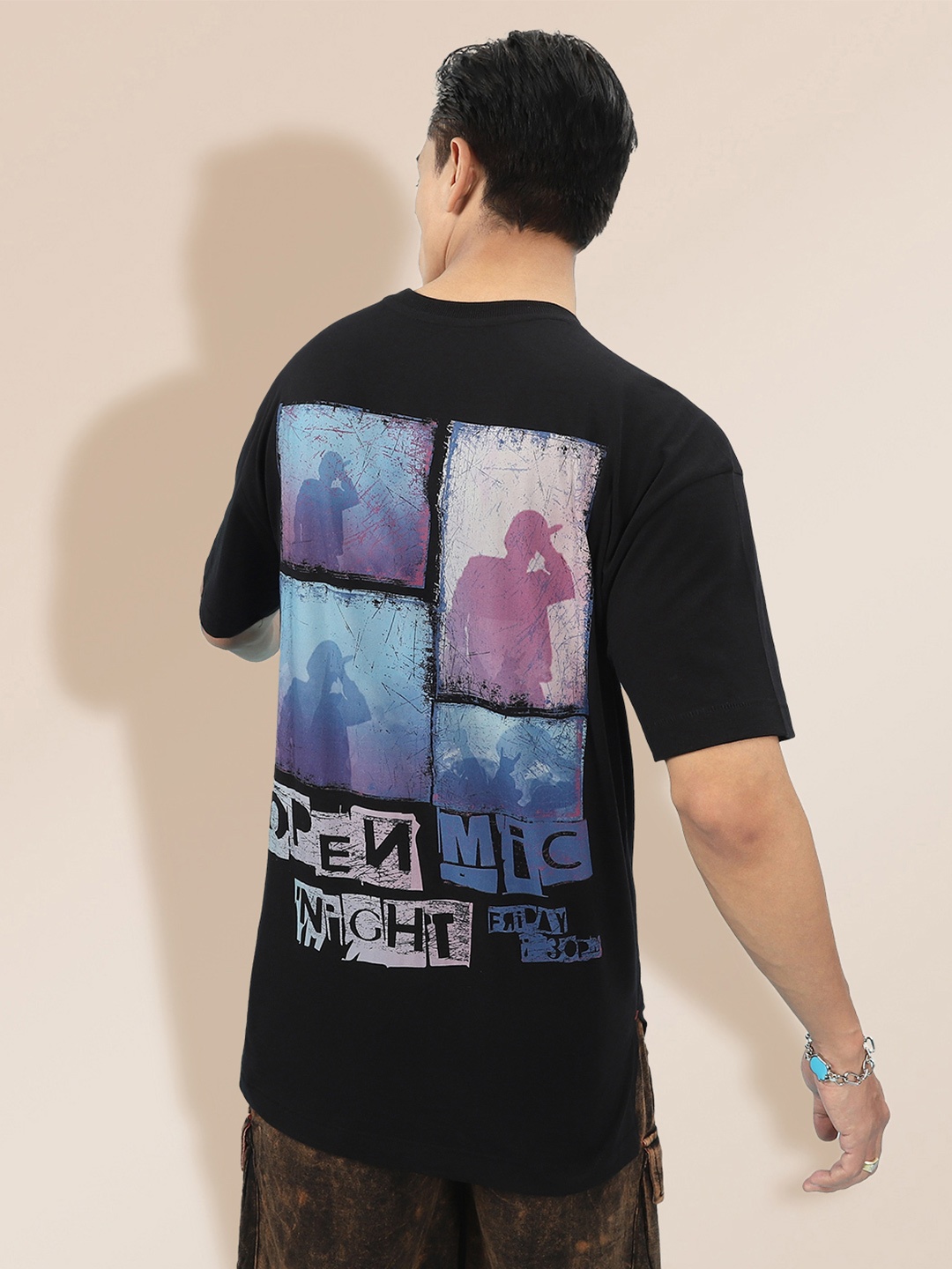 

KRA Men Black & Blue music & graffiti Graphics Printed Pure Cotton Loose T-shirt
