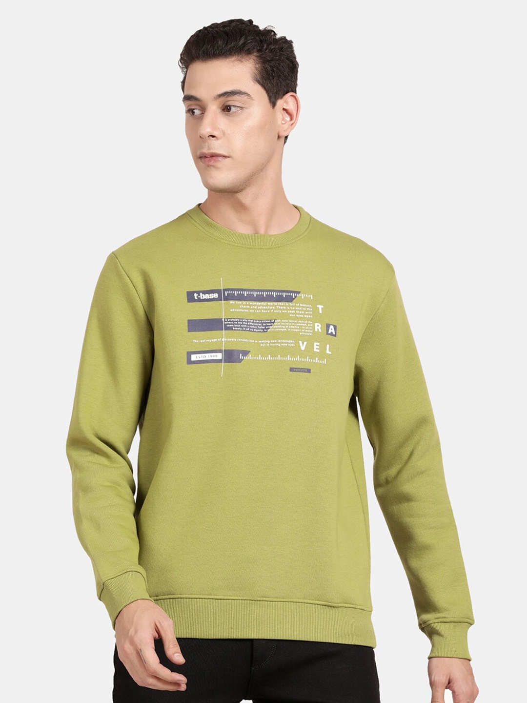 

t-base Men Green Printed Fleece Sweatshirt