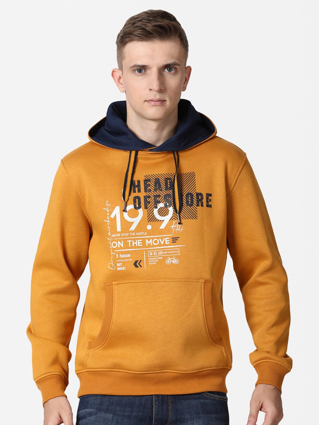 

t-base Men Yellow Printed Cotton Sweatshirt