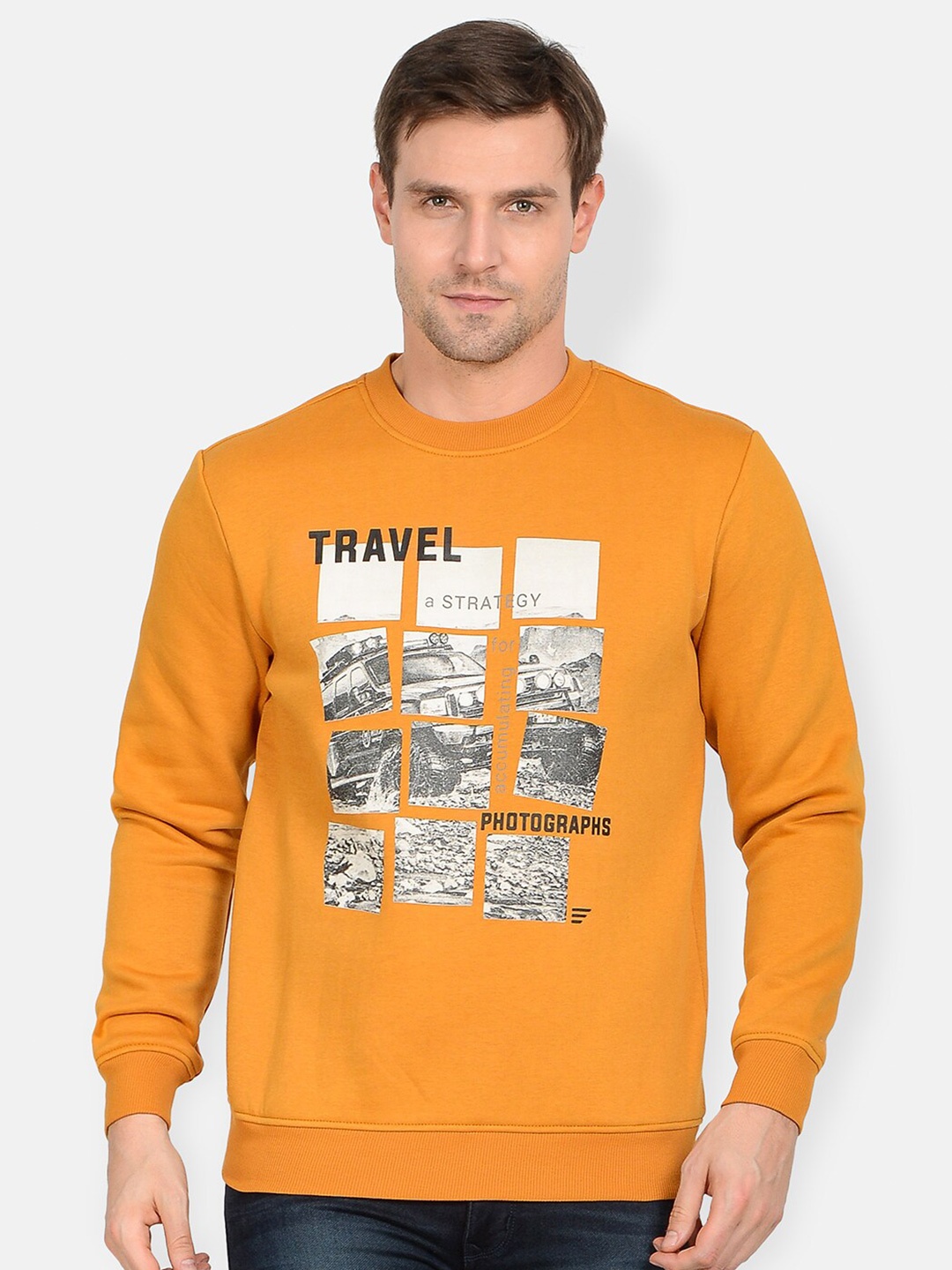 

t-base Men Yellow Cotton Printed Sweatshirt