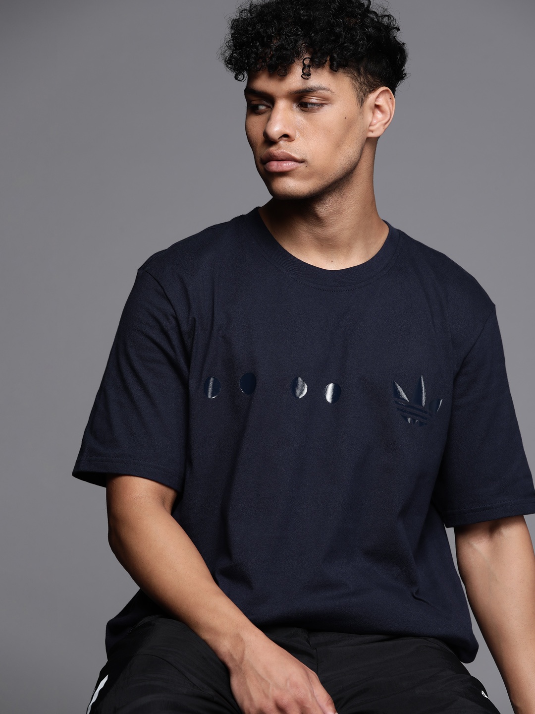 

ADIDAS Originals Men Pure Cotton City Graph Brand Logo Printed T-shirt, Navy blue