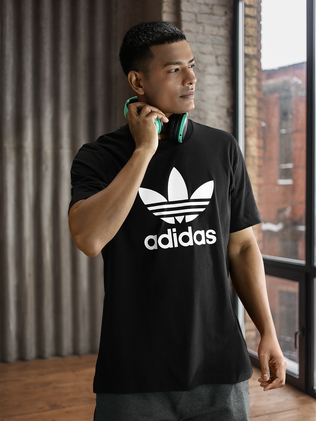 

ADIDAS Originals Men Trefoil Brand Logo Printed Pure Cotton T-shirt, Black