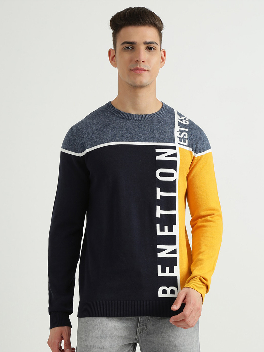 

United Colors of Benetton Men Grey & Yellow Typography Printed Pullover