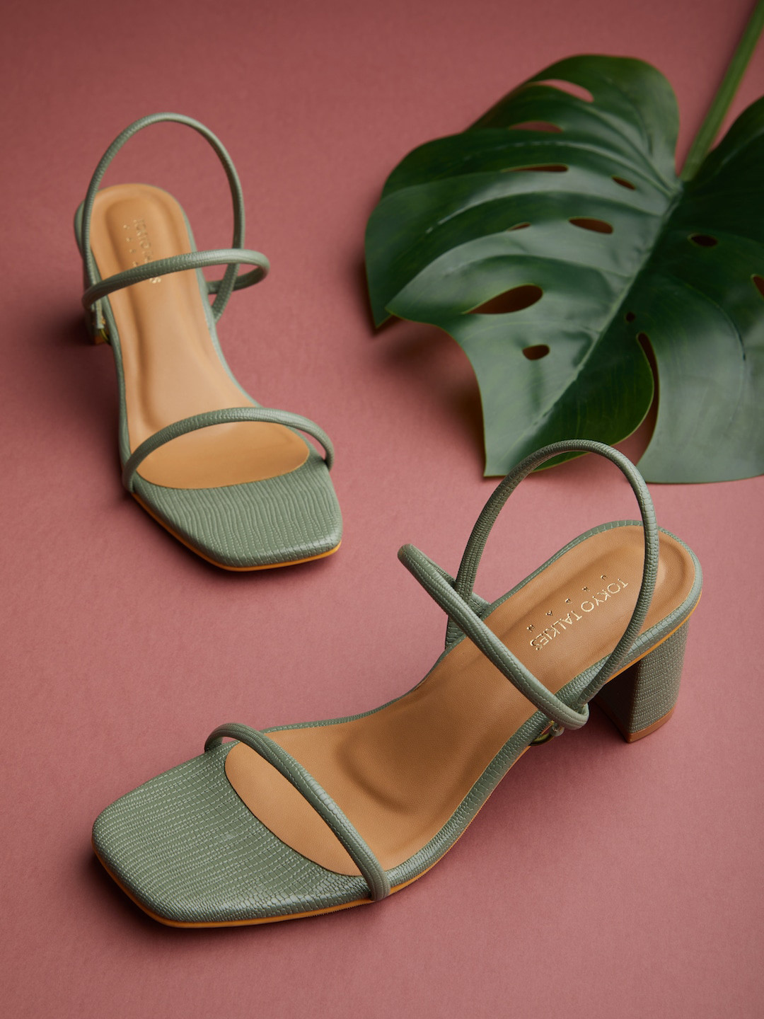 

Tokyo Talkies Women Green & Brown Block Heels
