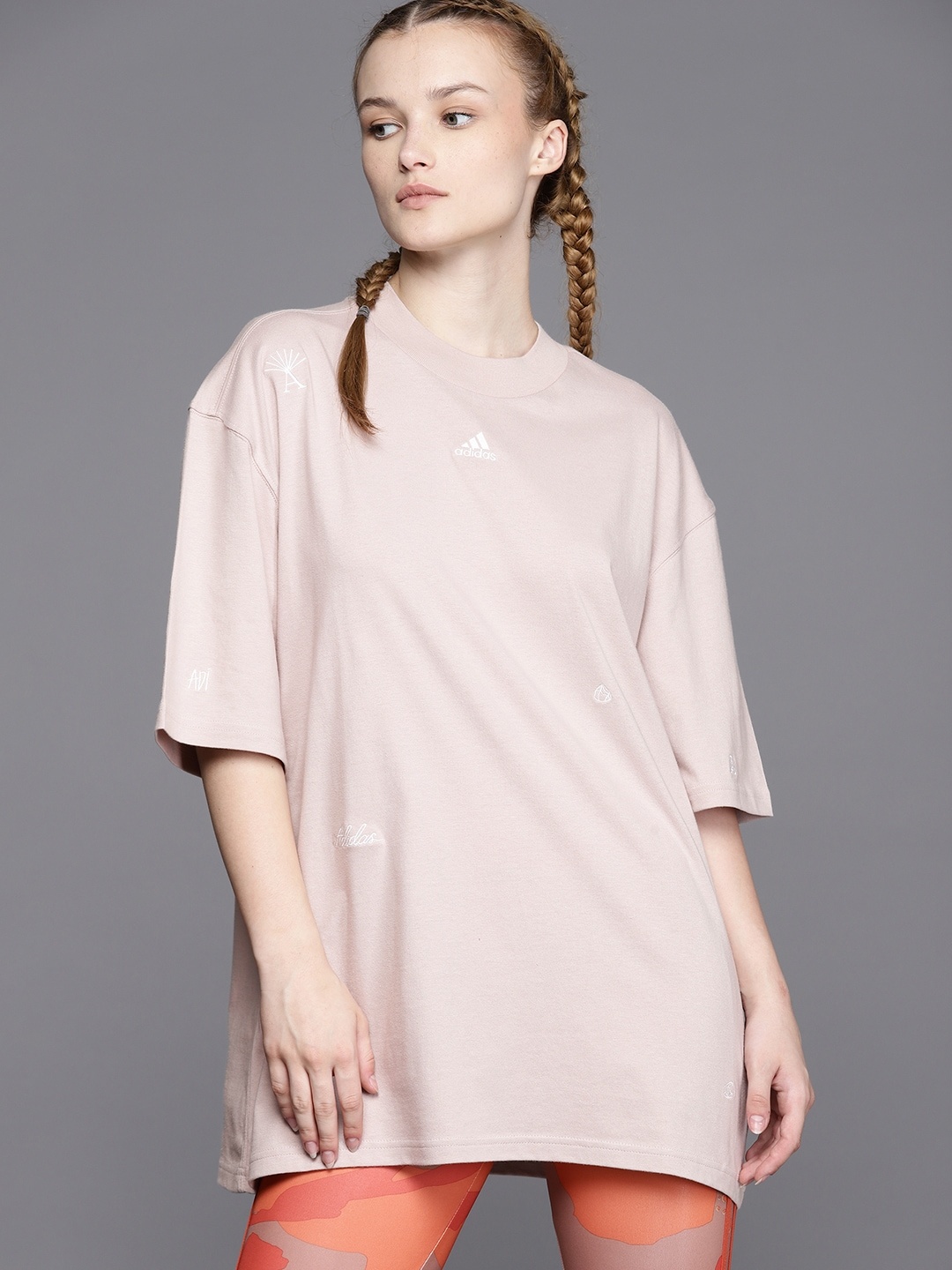

ADIDAS Logo Embroidered Drop-Shoulder Longline Relaxed Sports T-shirt, Taupe
