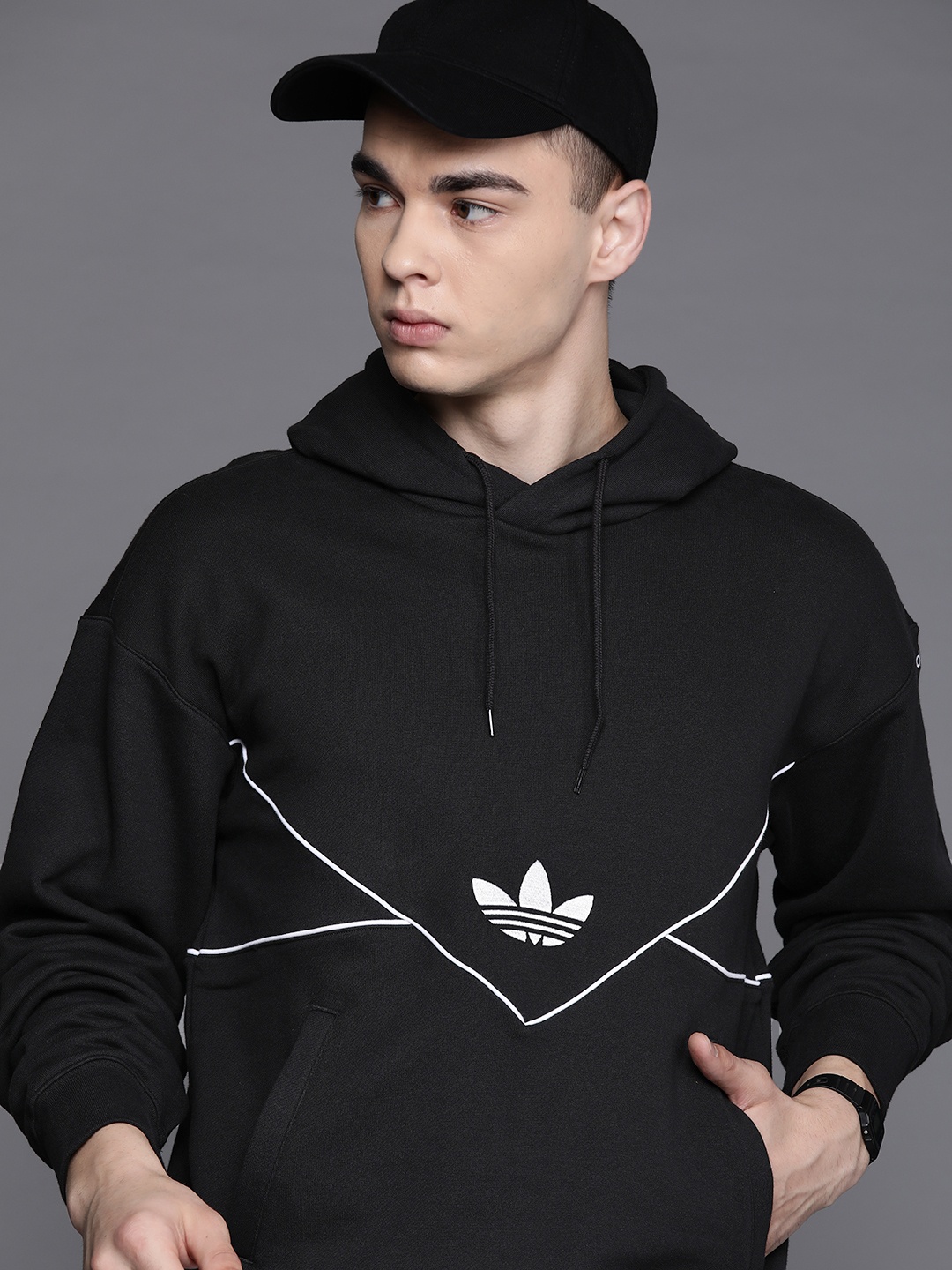 

ADIDAS Originals Men Pure Cotton Adicolor Seasonal Archive Hooded Sweatshirt, Black