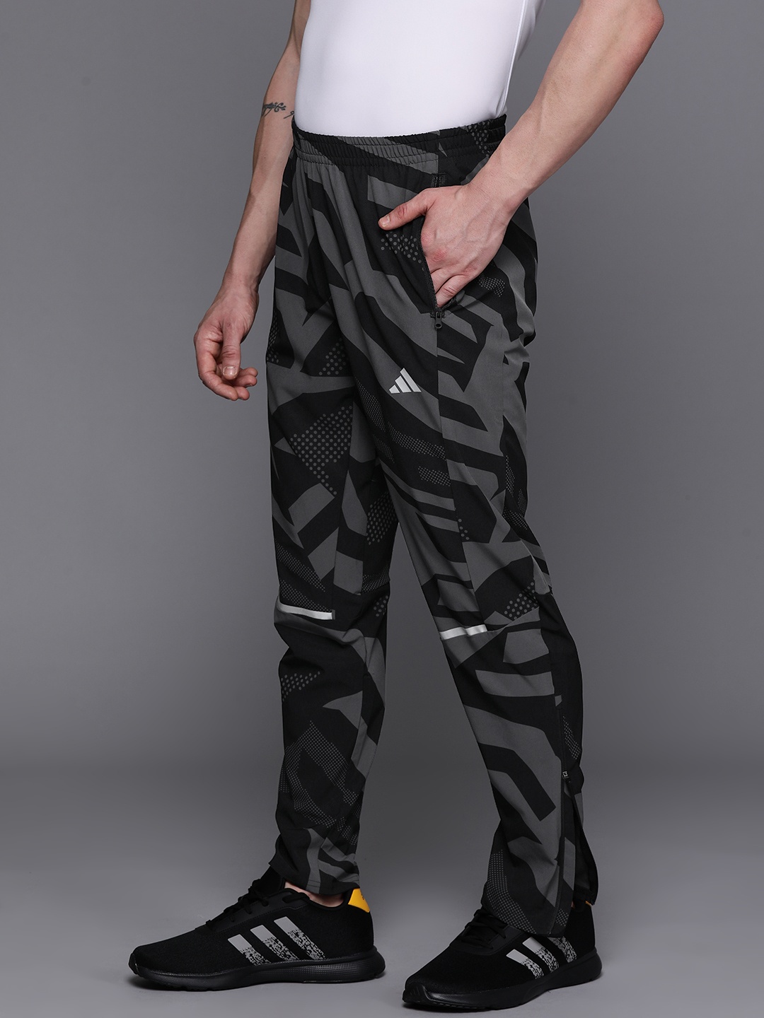 

ADIDAS Men Printed Own The Run Seasonal Aeroready Track Pants, Black