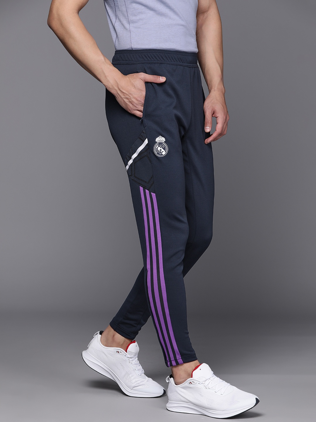 

ADIDAS Men Real Madric Condivo 22 Training Pants, Navy blue