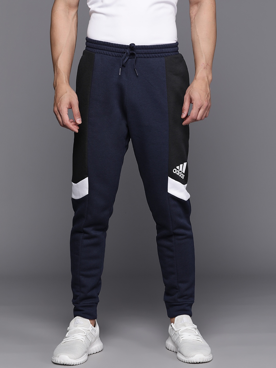 

ADIDAS Men Essentials Colourblocked Joggers, Navy blue