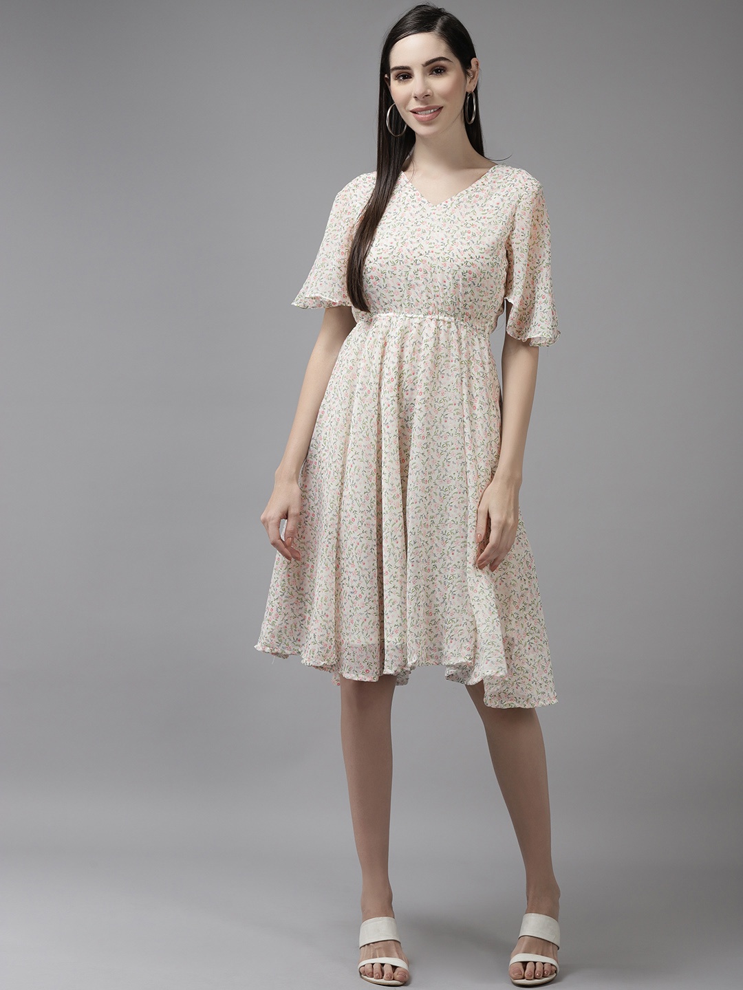 

Aarika White Floral Georgette Dress
