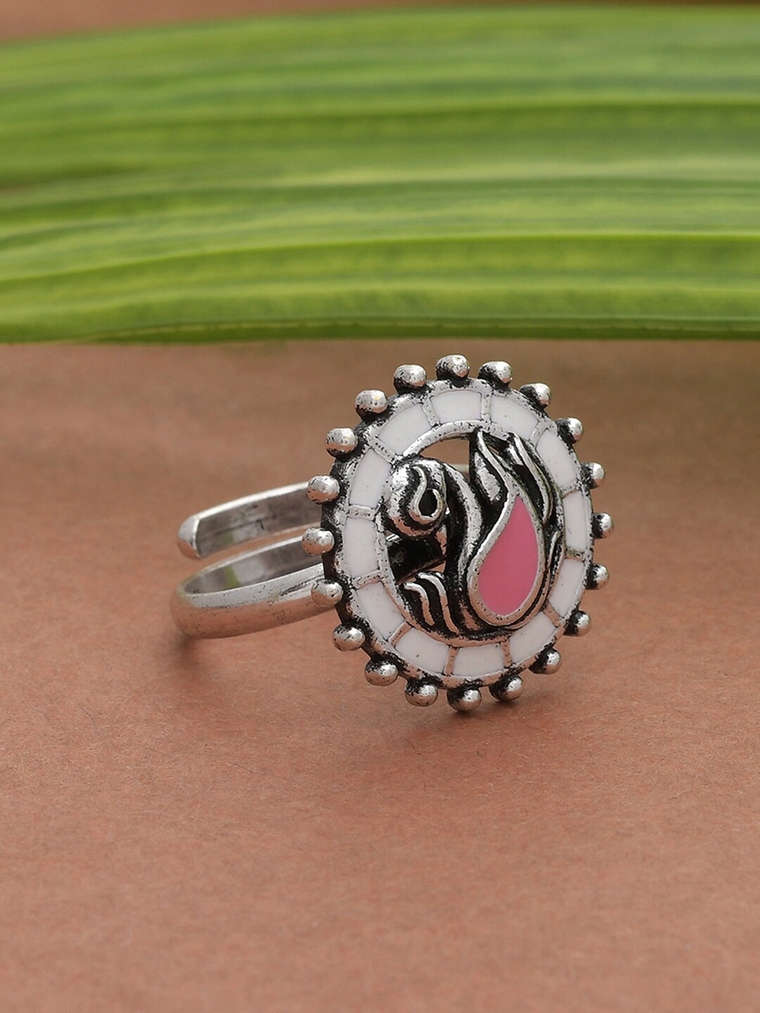 

Voylla Women Silver Plated Textured Adjustable Finger Ring