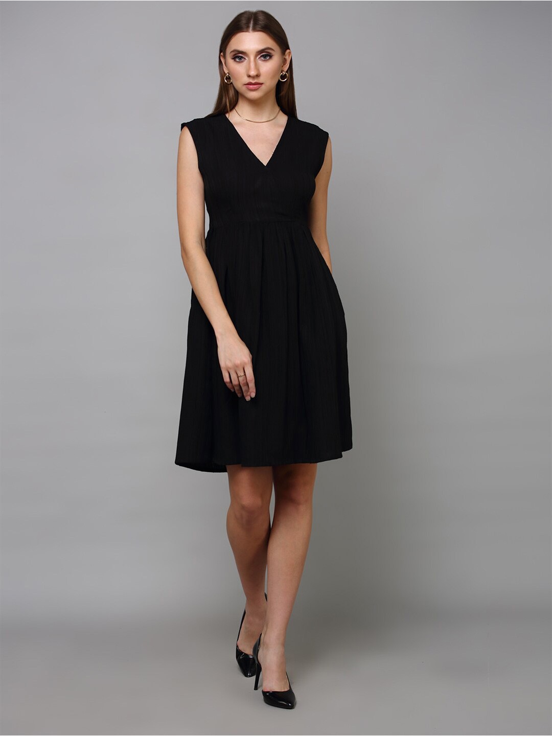 

aturabi Women Black Empire Dress