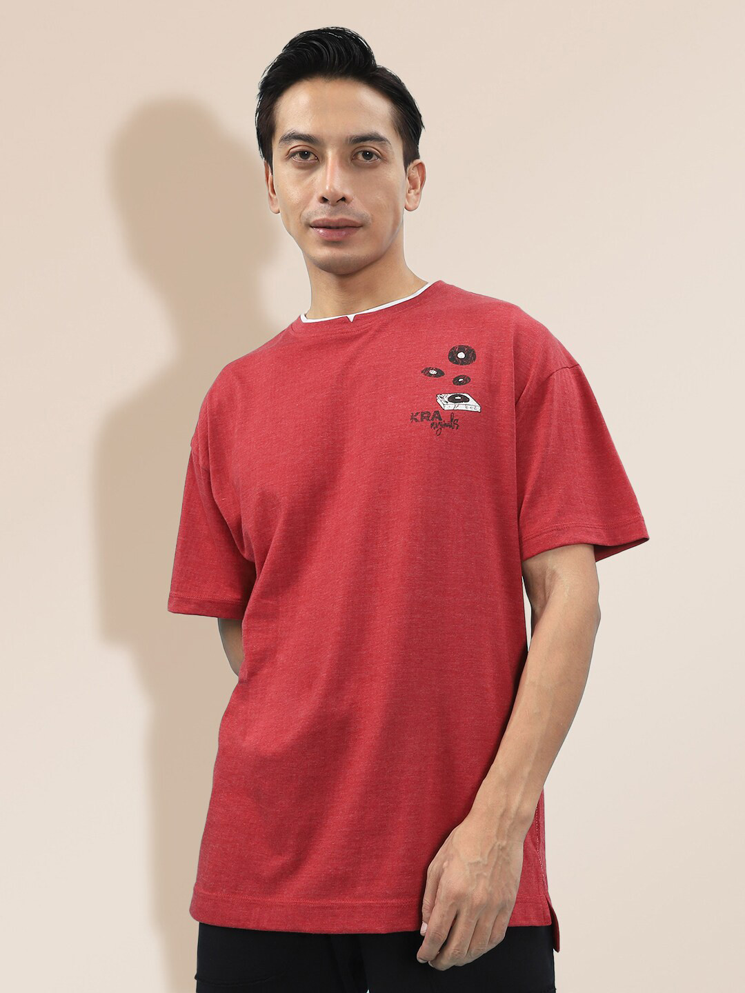 

KRA Men Red Round Neck Relaxed Fit Pure Cotton T-shirt