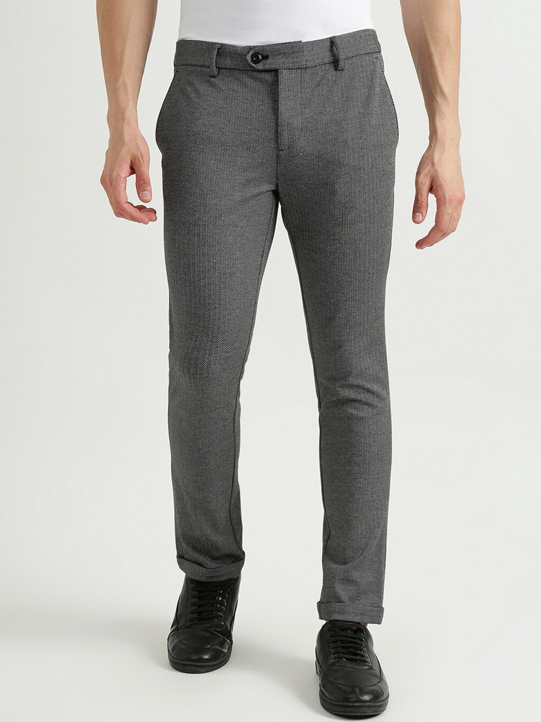 United Colors of Benetton Men Grey Slim Fit Solid Trousers