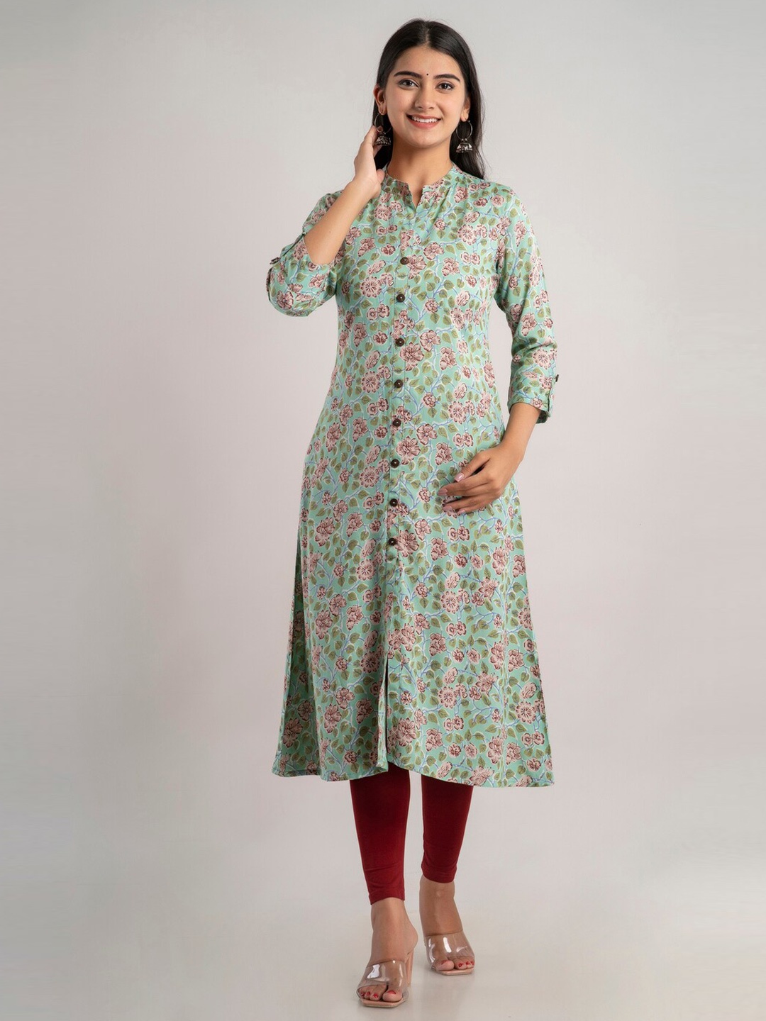 

MAUKA Women Sea Green & Multicoloured Floral Printed Kurta