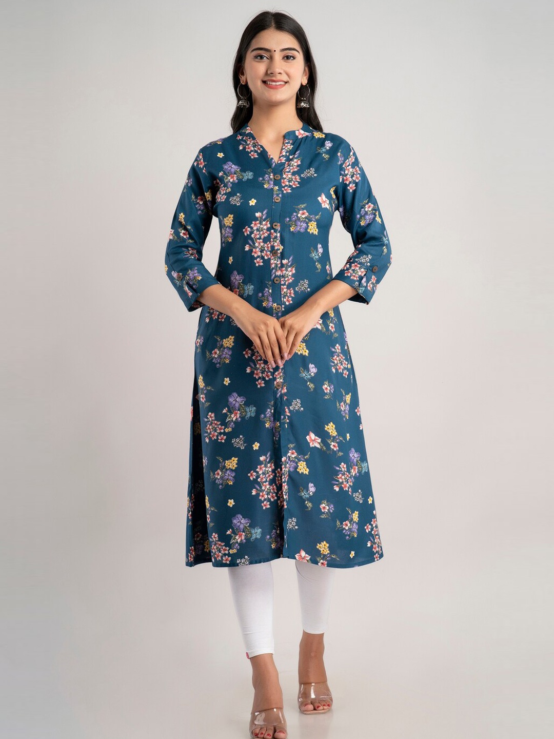 

MAUKA Women Blue Floral Printed Floral Kurta