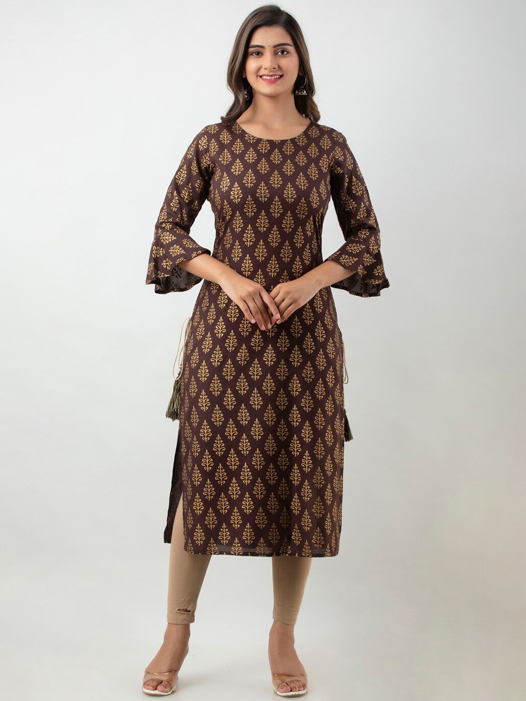 

MAUKA Women Brown & Gold-Toned Ethnic Motifs Printed Bell Sleeves Kurta