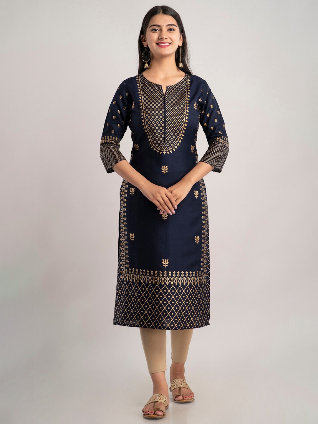 

MAUKA Women Navy Blue & Gold-Toned Floral Printed Kurta
