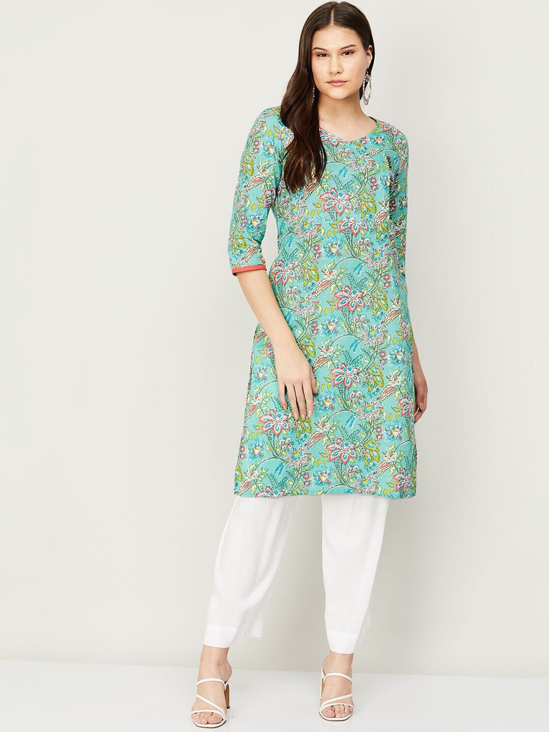 

Melange by Lifestyle Women Blue & Pink Floral Printed Pure Cotton Kurta
