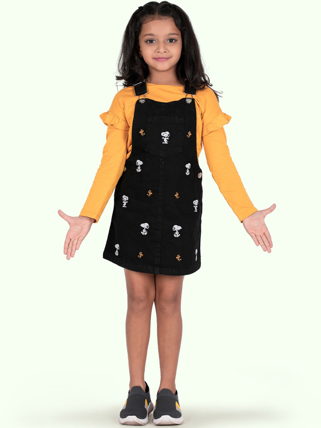 

Zalio Infant Girls Yellow & Black Printed Cotton Dungaree Set