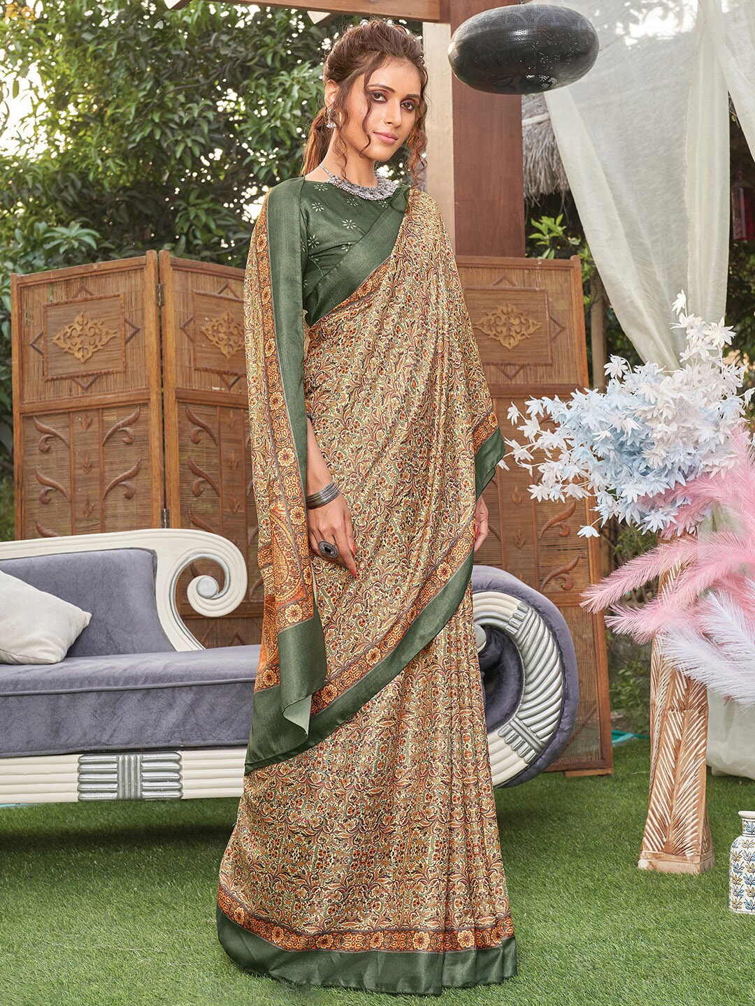 

Mitera Beige & Green Floral Bagru Saree