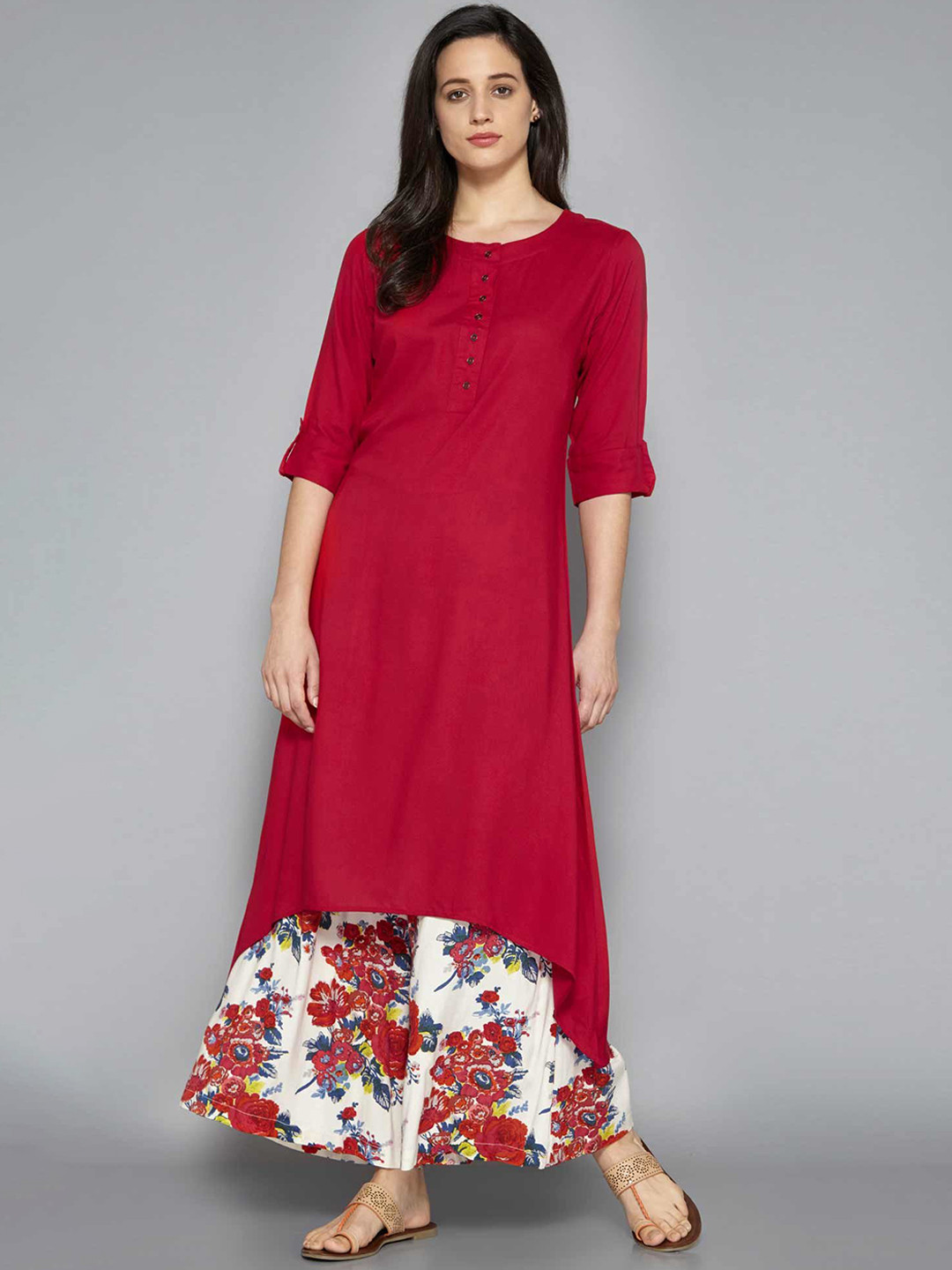

Pistaa Women Red Kurta