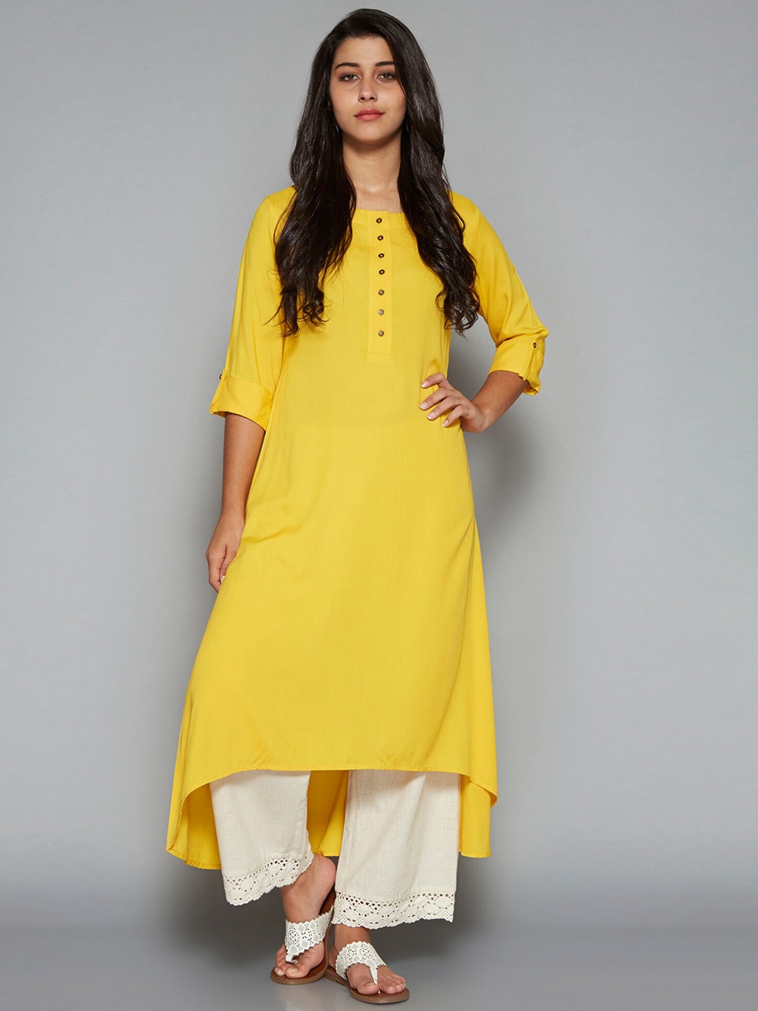 

Pistaa Women Yellow Kurta