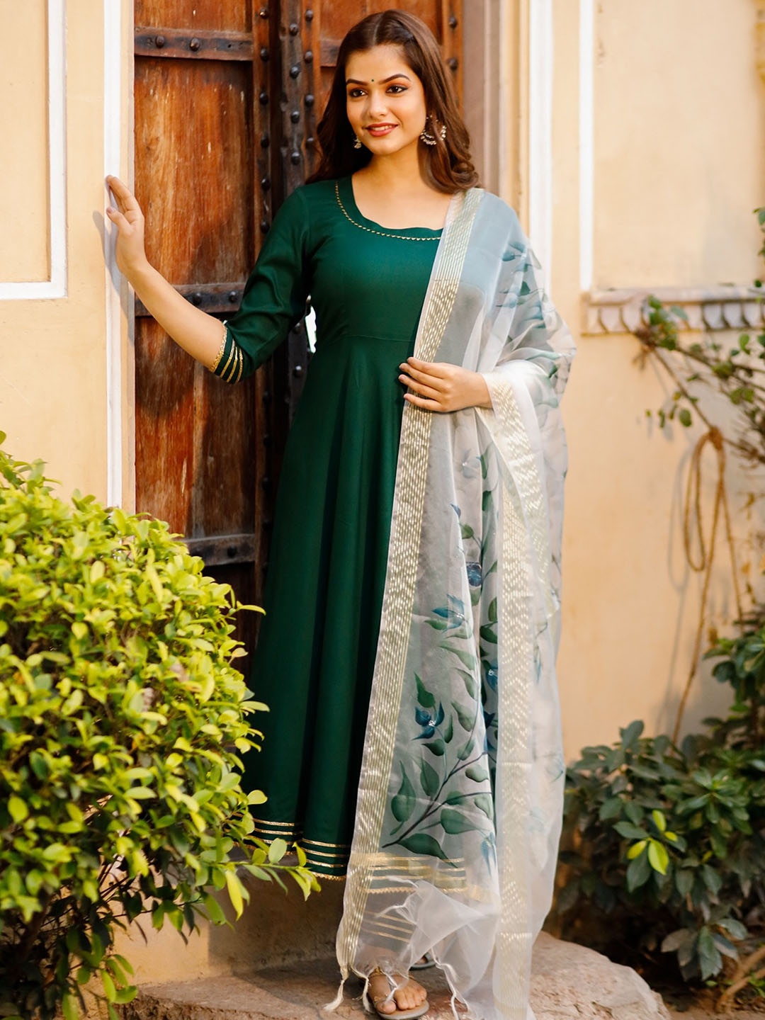 

PHEETA Women Green Empire Kurta with Trousers & With Dupatta