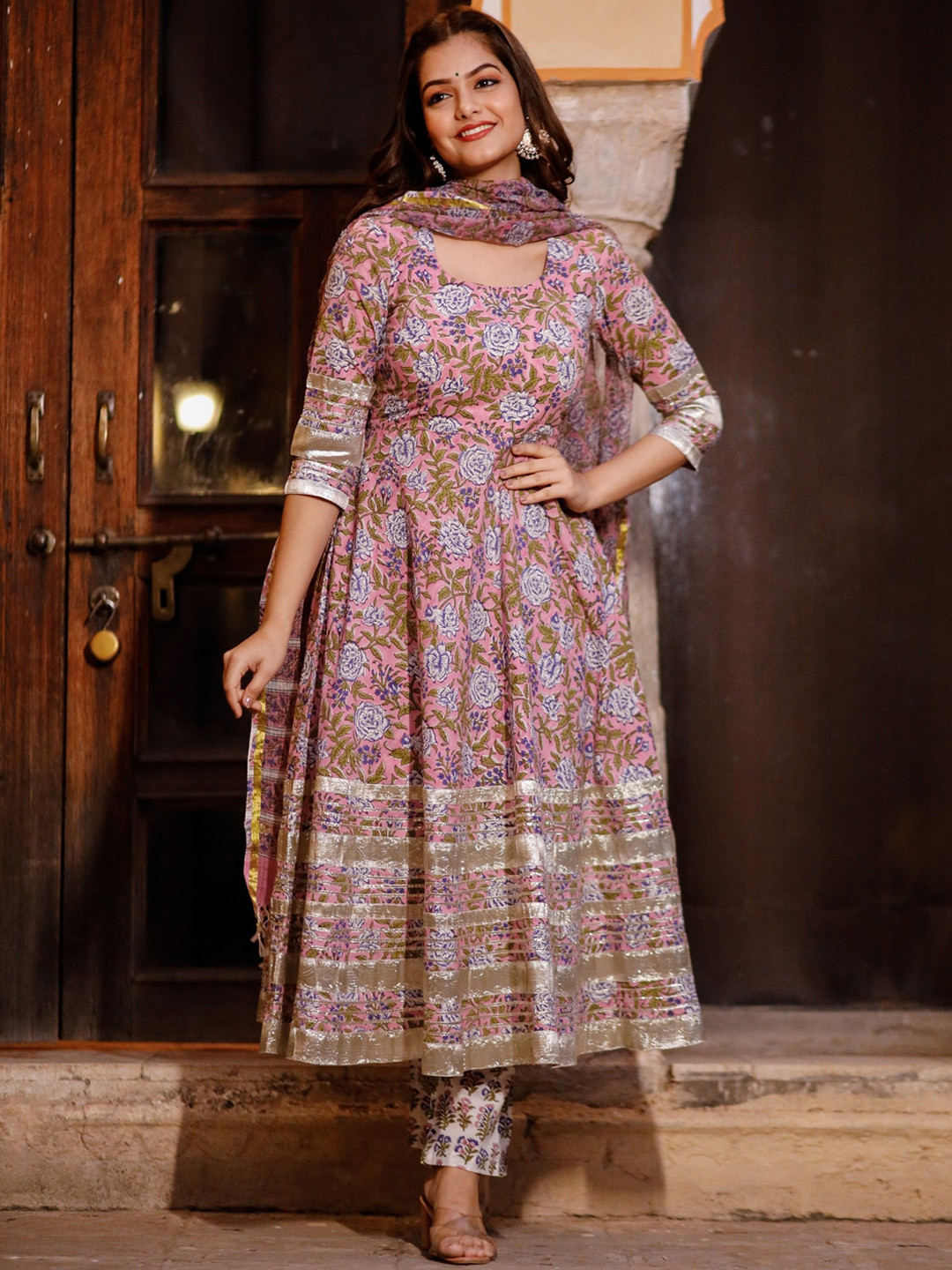

PHEETA Women Pink Floral Printed Gotta Patti Pure Cotton Kurta with Trousers & With Dupatta