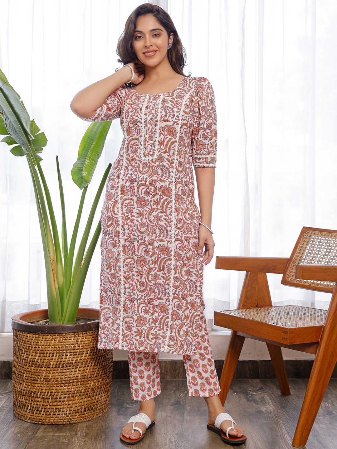 

PHEETA Women Orange Floral Printed Gotta Patti Pure Cotton Kurta with Trousers