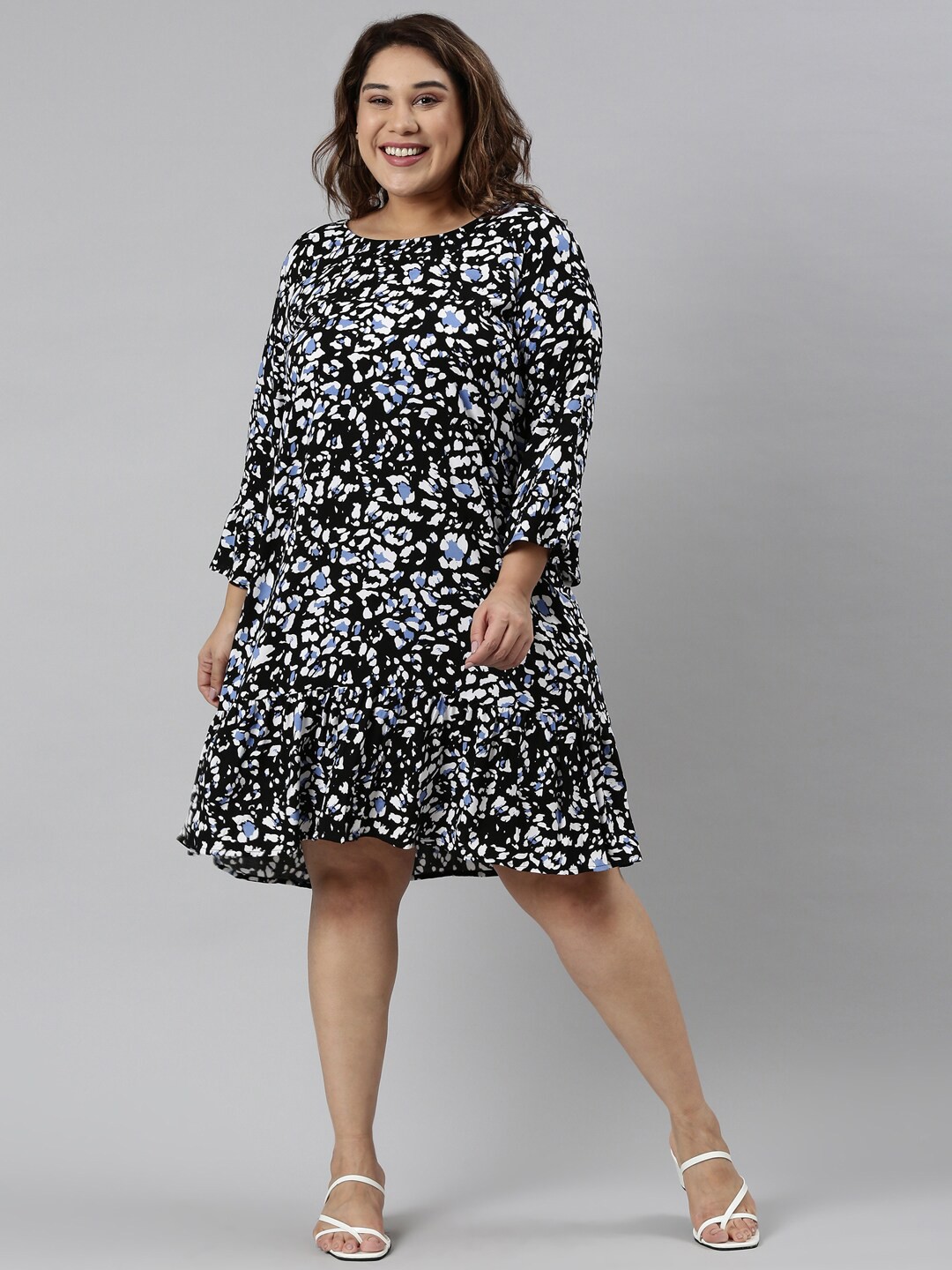 

The Pink Moon Women Plus Size Black & White Floral A-Line Dress