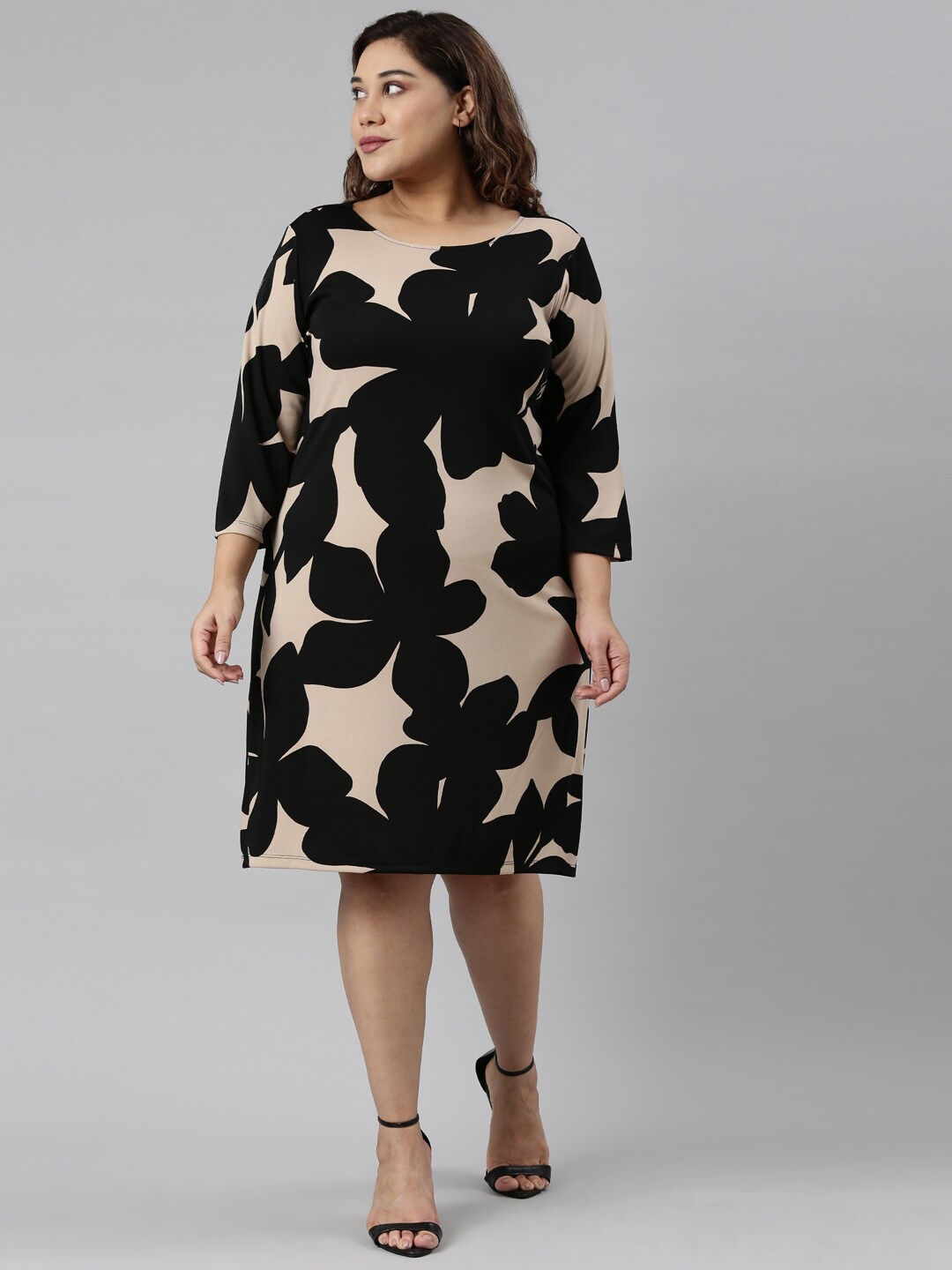 

The Pink Moon Women Plus Size Beige & Black Floral A-Line Dress