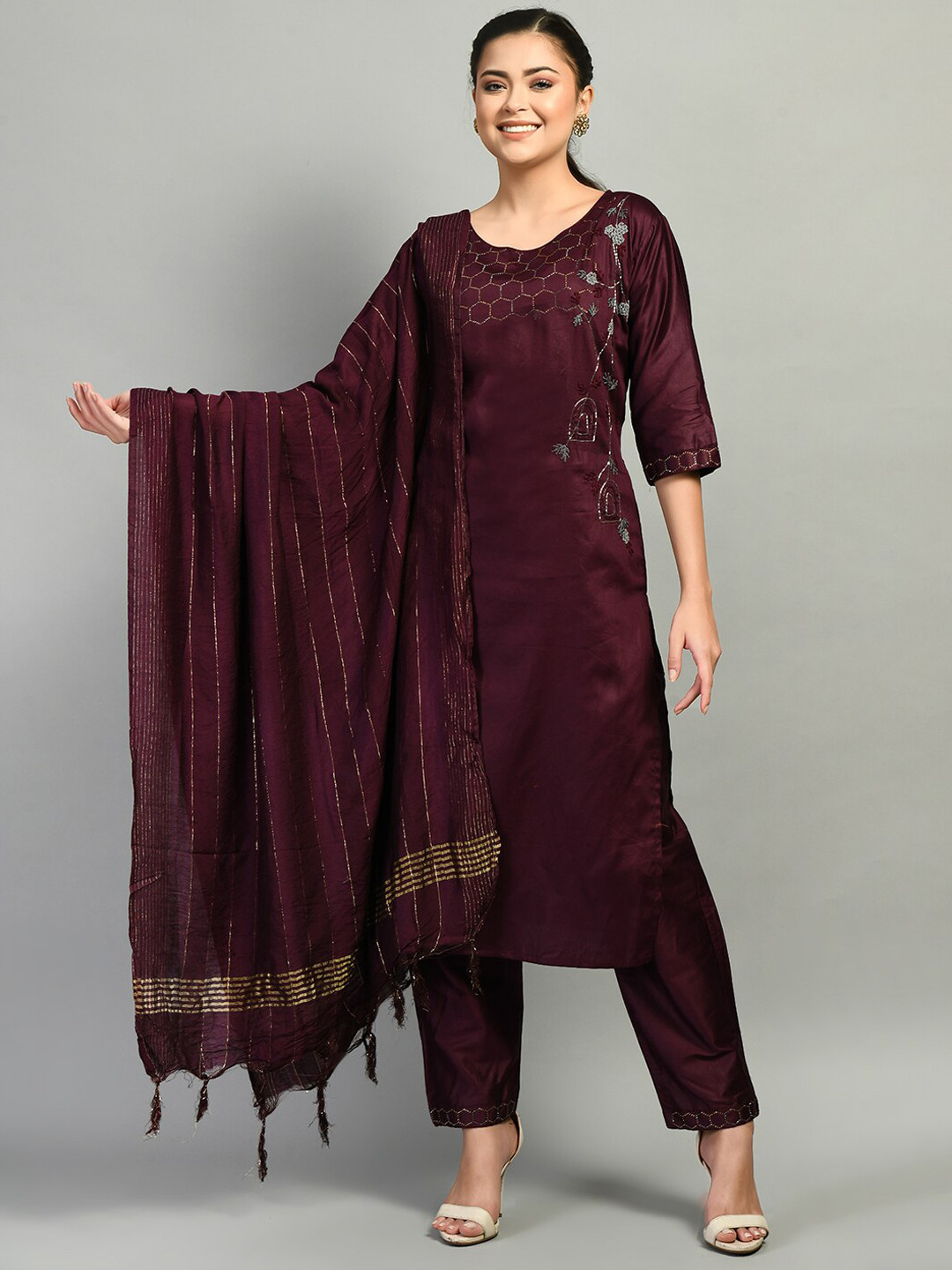 

DesiNoor.com Women Purple Embroidered Kurta with Trousers & With Dupatta