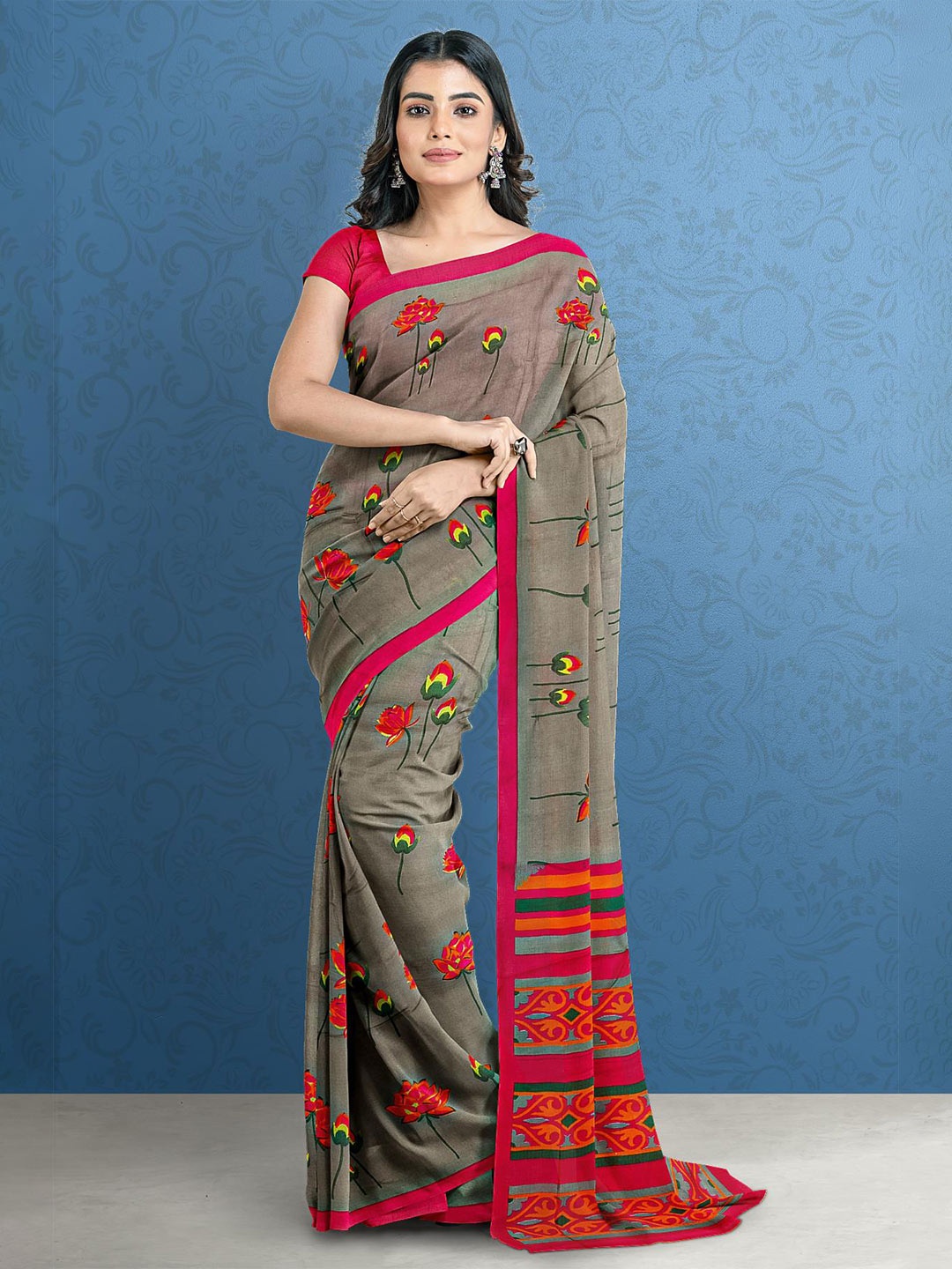 

Kalamandir Grey & Maroon Floral Silk Blend Saree