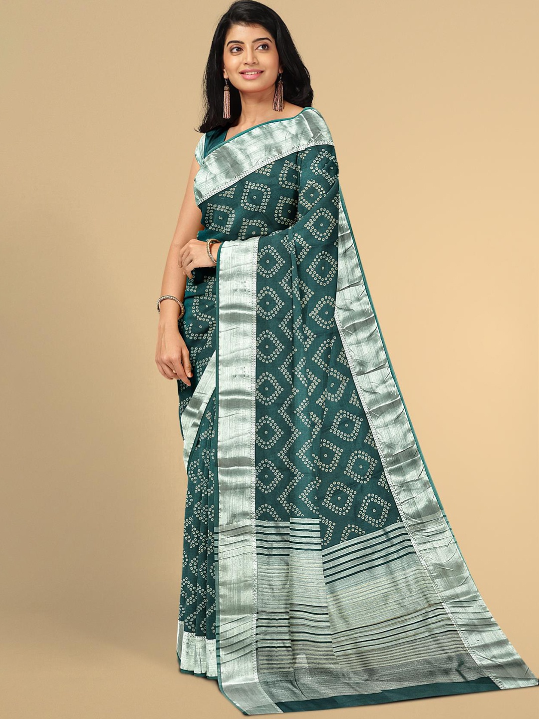 

Kalamandir Grey & White Bandhani Zari Saree