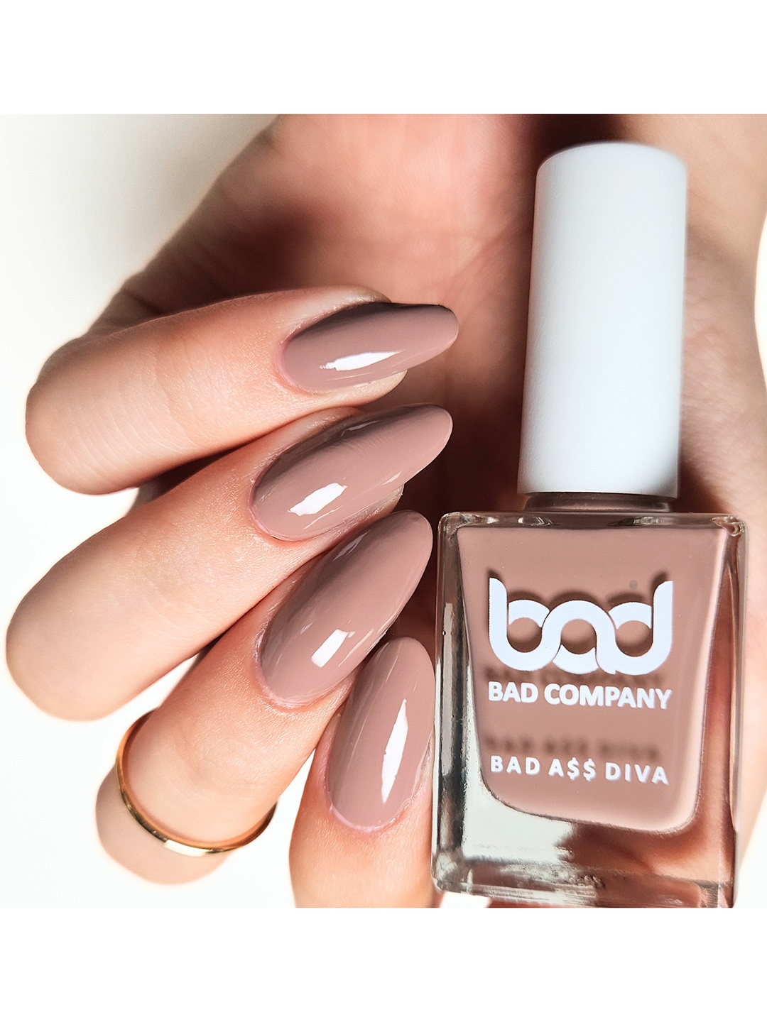 

BAD COMPANY No Toxin Nail Lacquer 10 ml - Beautiful Scars 81, Brown