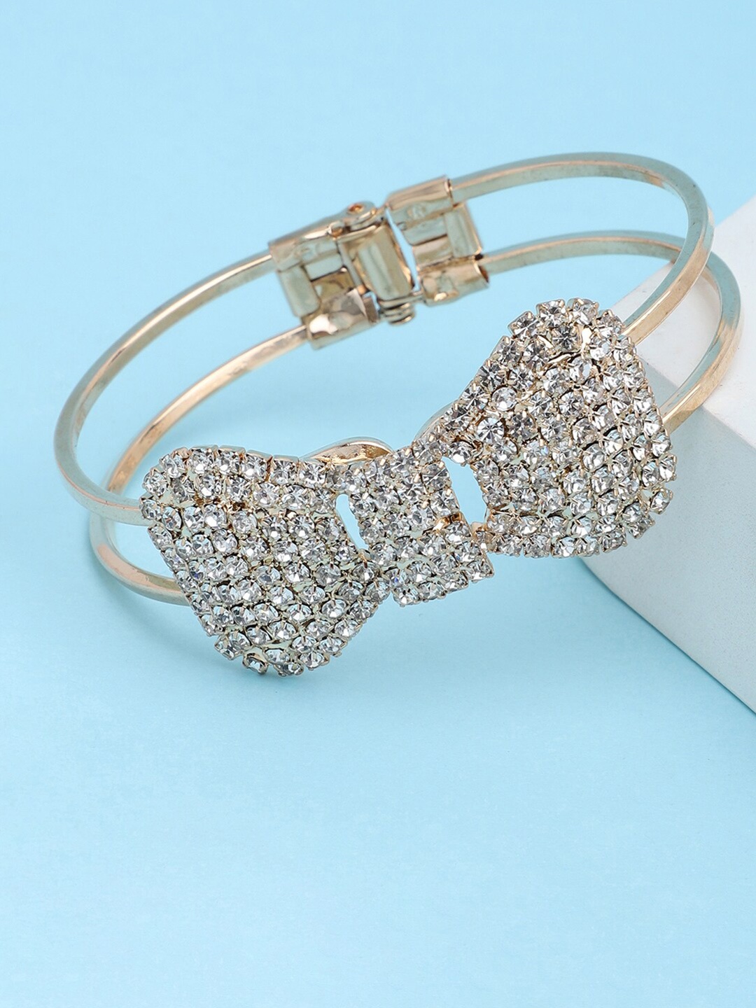 

SOHI Women Gold-Toned & White Wraparound Bracelet