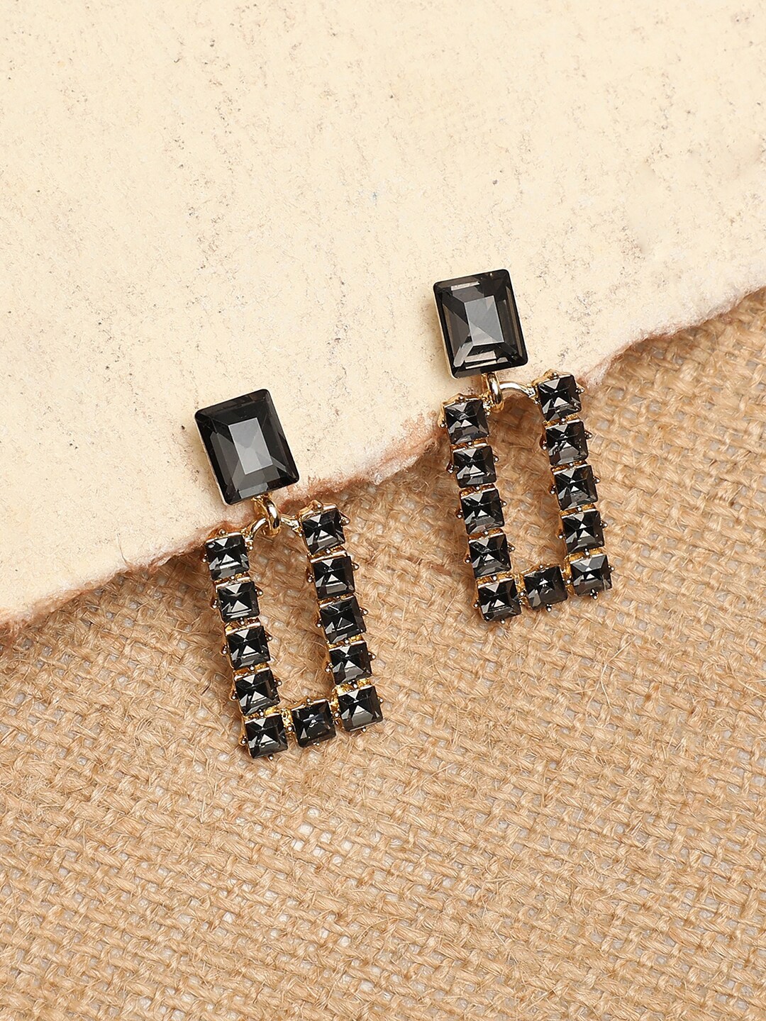 

SOHI Women Grey Contemporary Drop Earrings