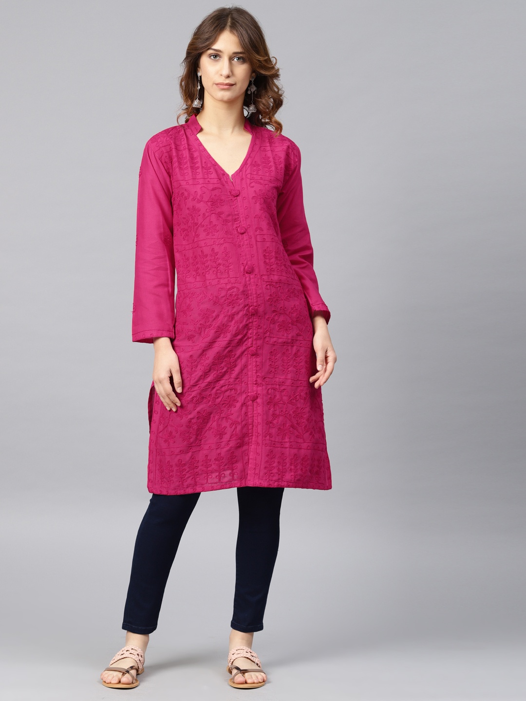 

Saadgi Women Pink Chikankari Embroidered Straight Kurta