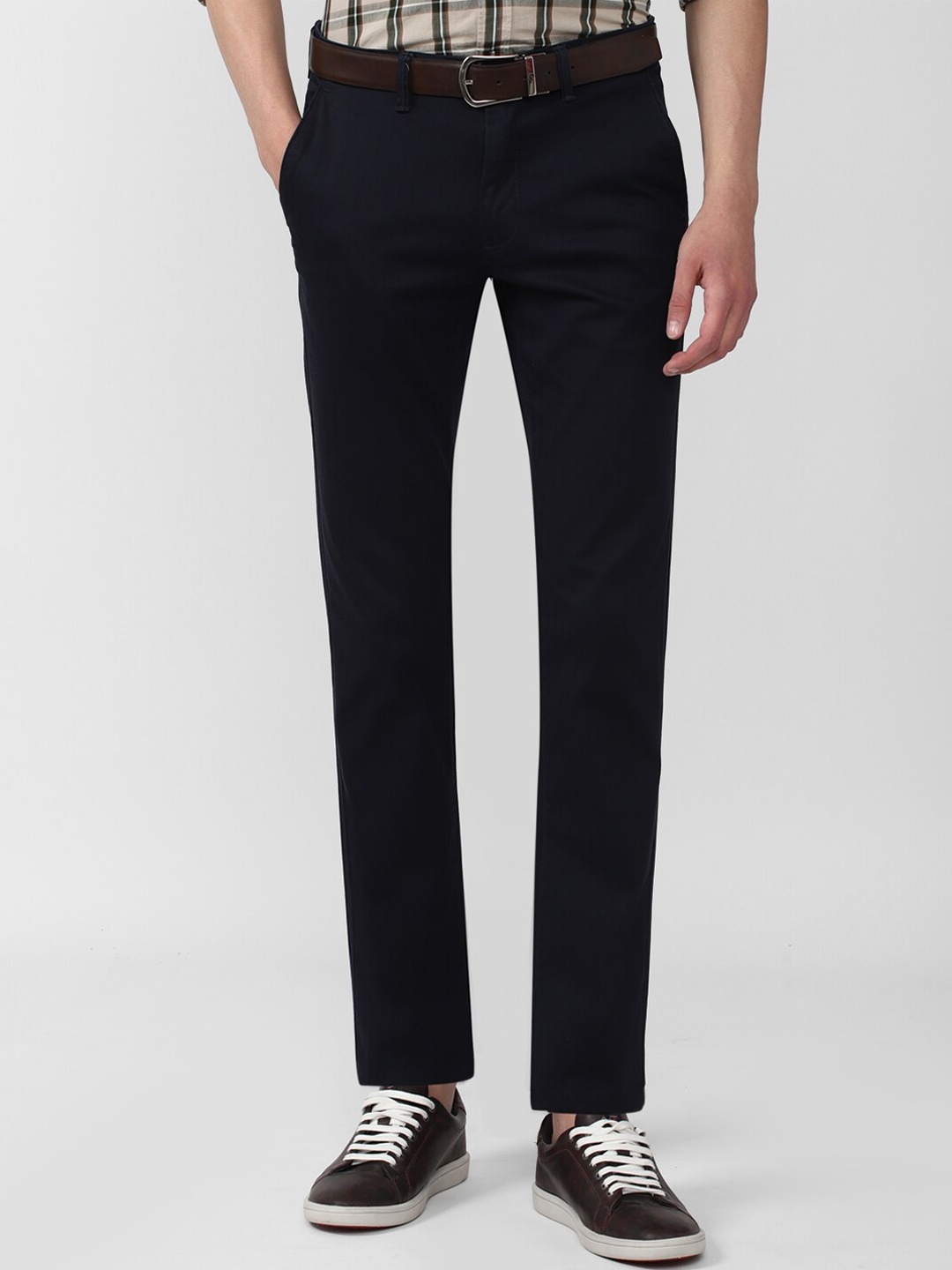 

Van Heusen Sport Men Black Slim Fit Trousers