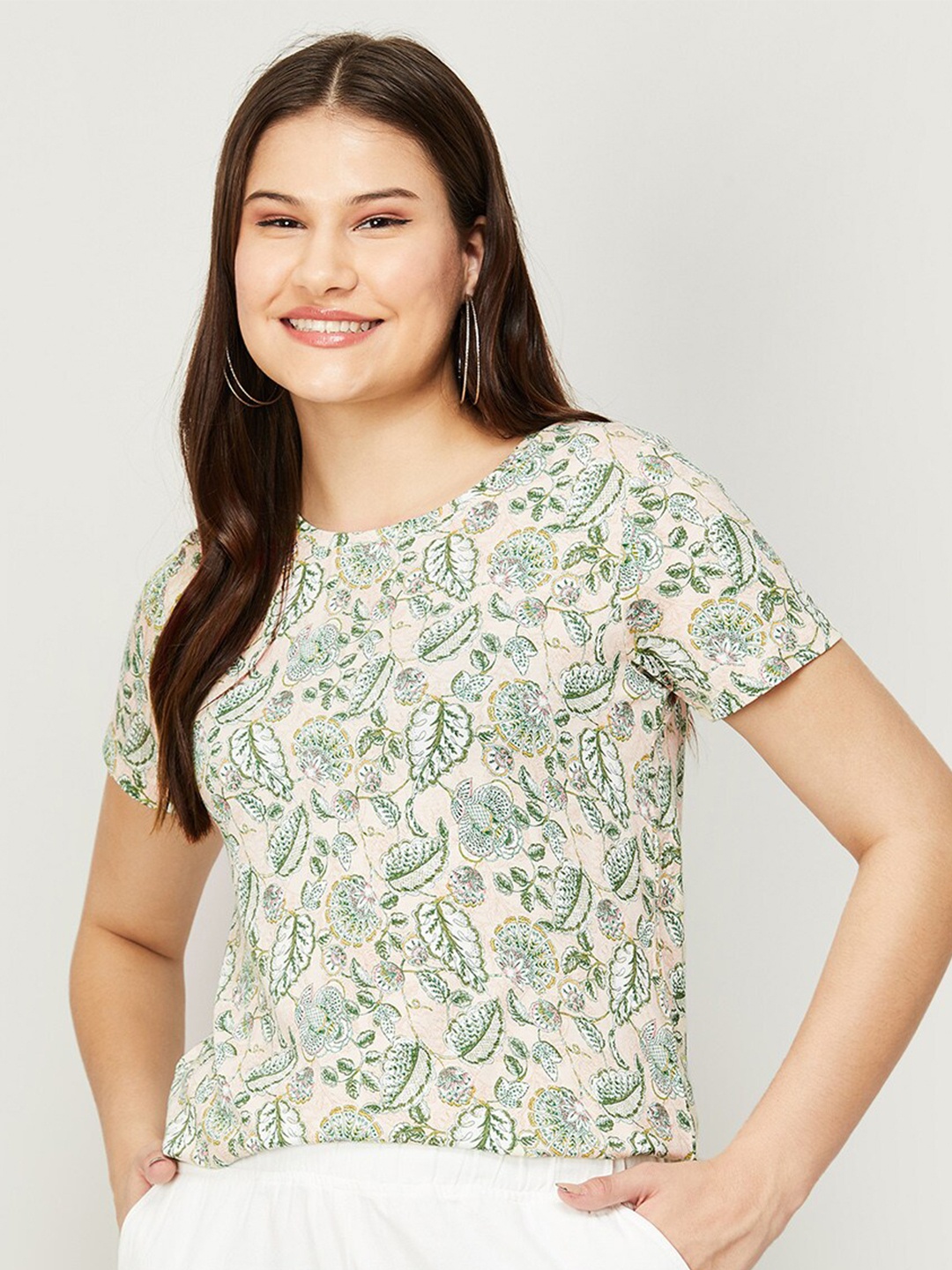 

Colour Me by Melange Women Beige & Green Floral Printed Round Neck Top
