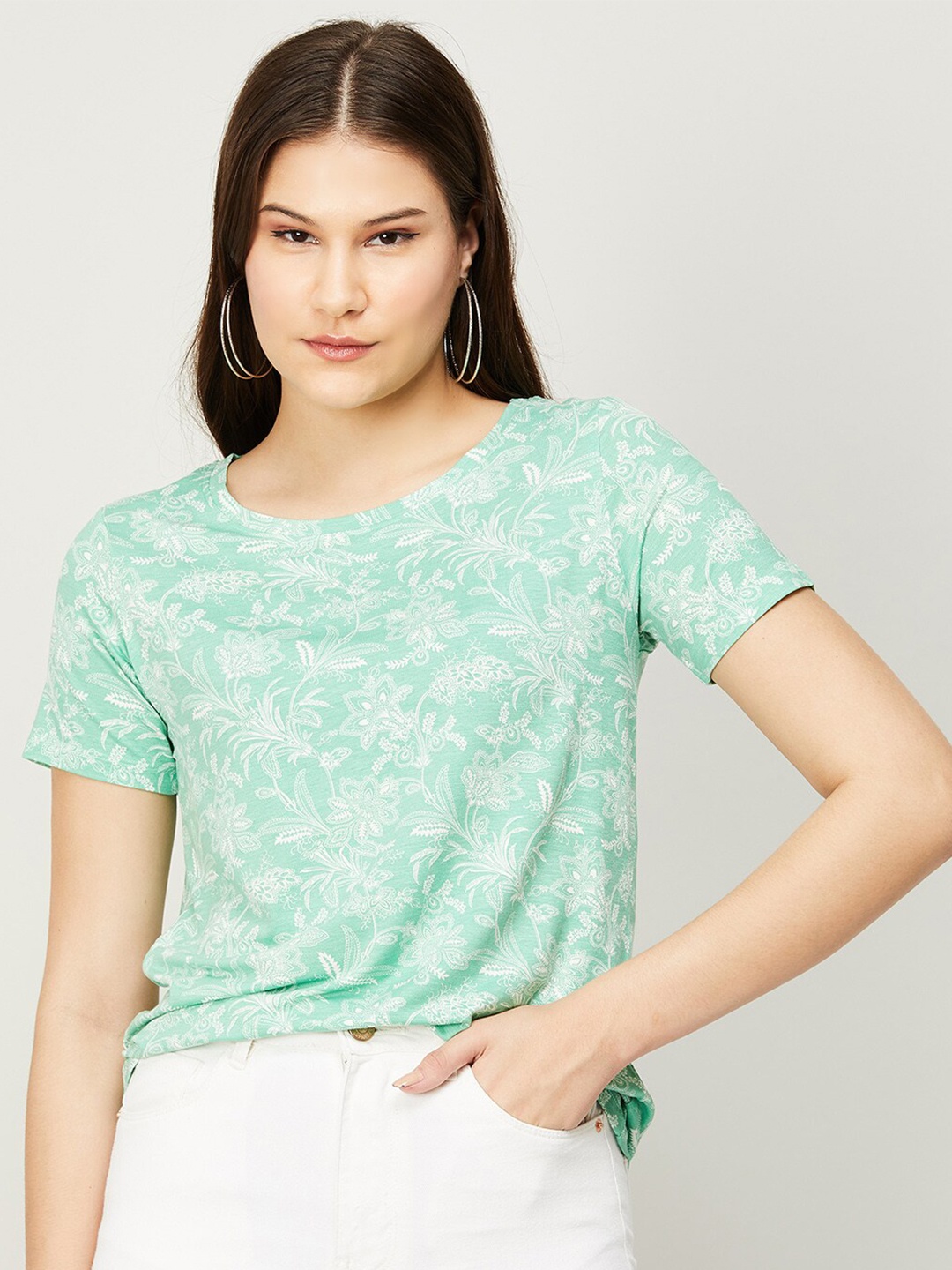 

Colour Me by Melange Women Green & White Floral Printed Round Neck Top
