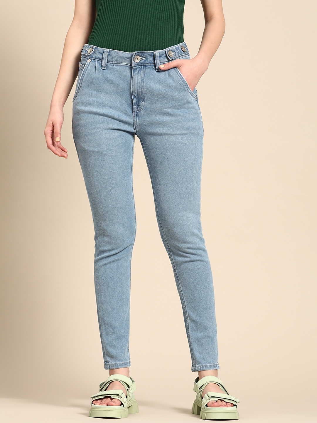 

United Colors of Benetton Women Blue Solid Skinny Fit Light Fade Stretchable Jeans