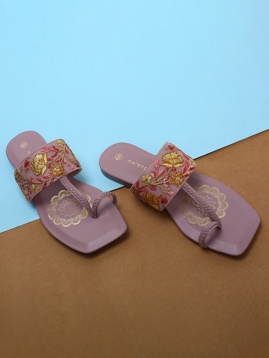 

Melange by Lifestyle Women Purple Embellished Ethnic One Toe Flats