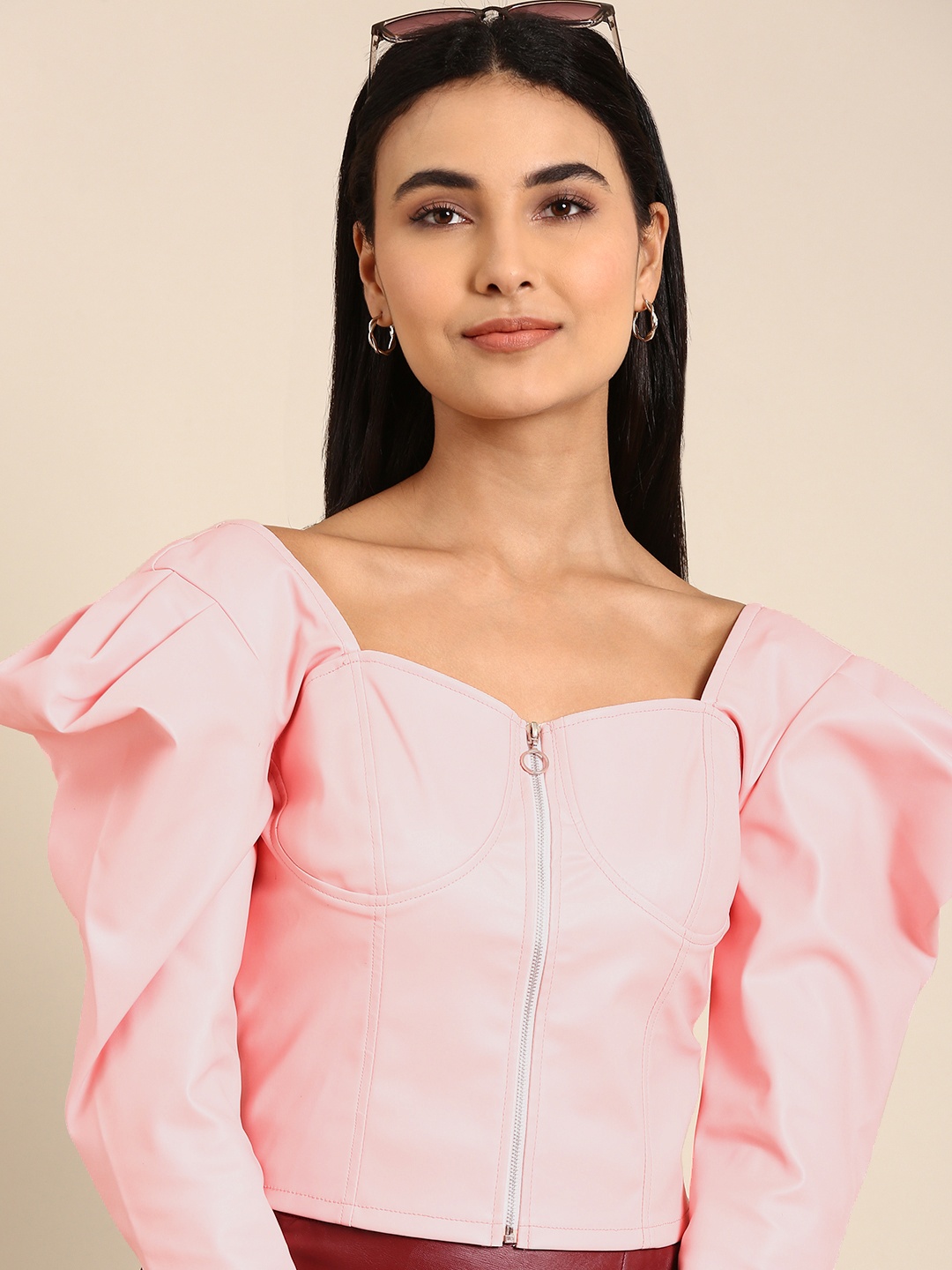 

Athena Pink Sweetheart Neck Power Sleeves Crop Top