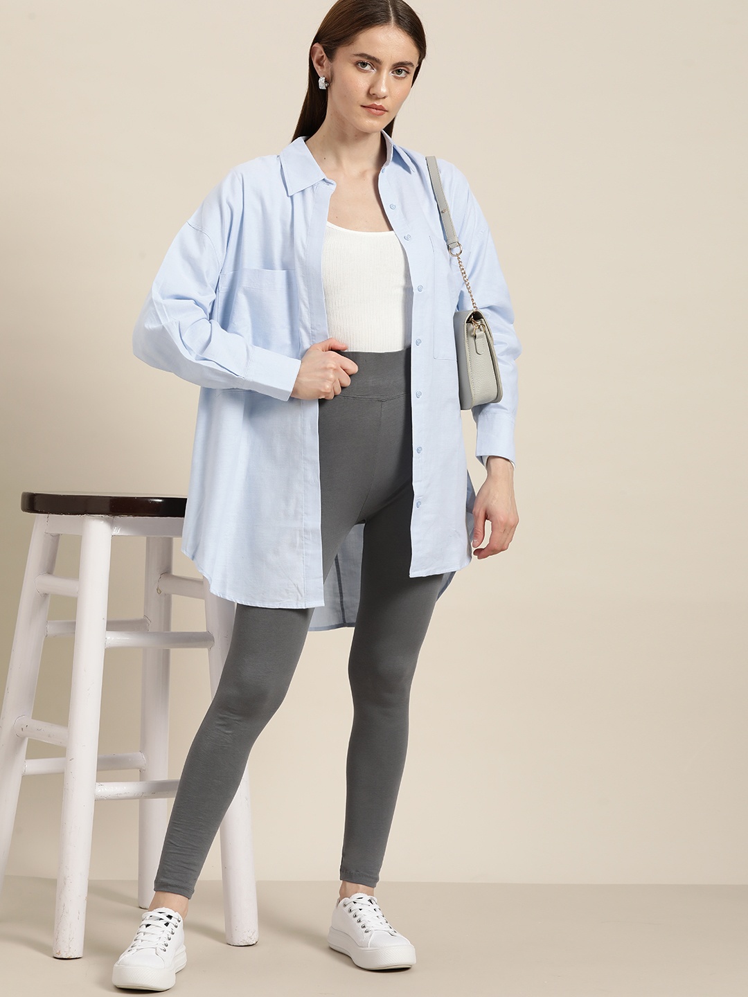 

her by invictus Women Solid High-Rise Leggings, Grey