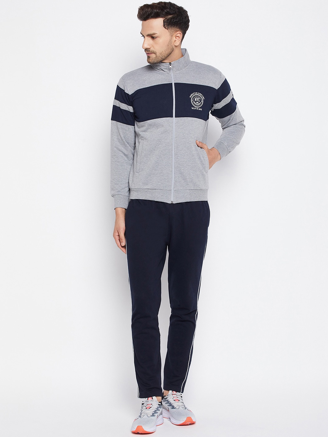 

WILD WEST Men Grey & Navy Blue Cotton Fleece Tracksuit