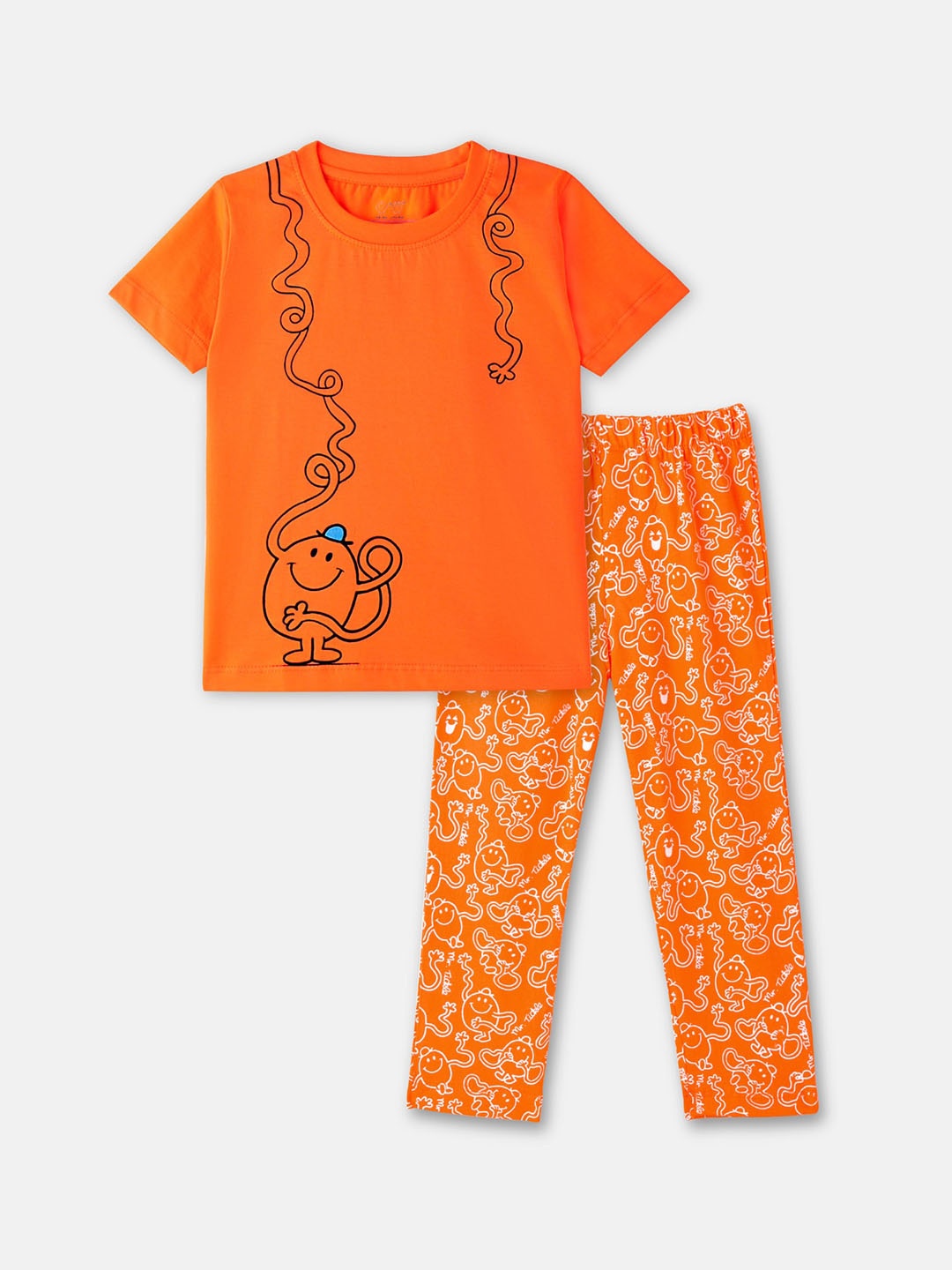 

Cuddles for Cubs Unisex Kids Orange & Black Printed Pure Cotton Night suit